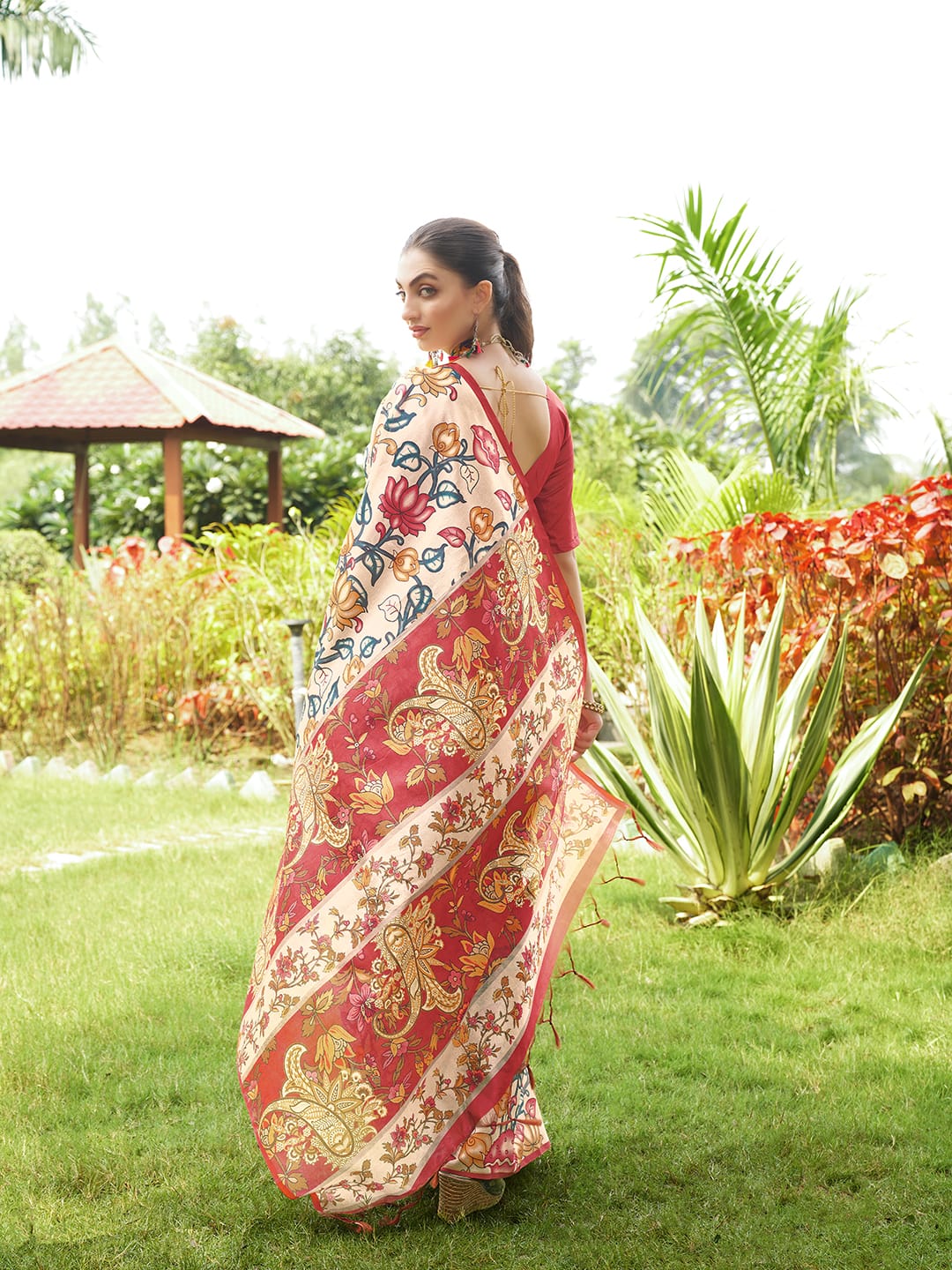 Kayatri New Soft Tussar Silk Kalamkari And Traditional Print Saree
