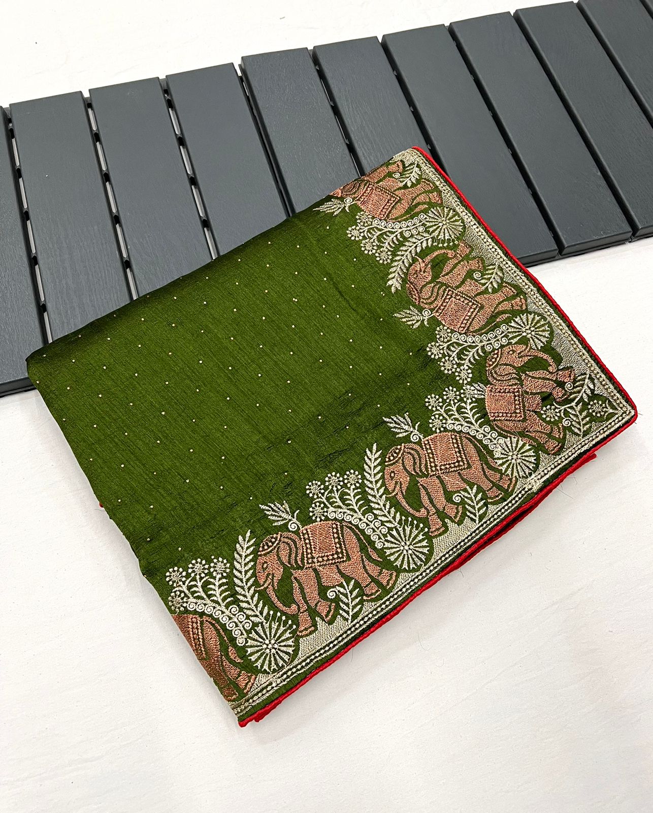 Kayatri New Vichitra Silk Zari With Stone Work Saree