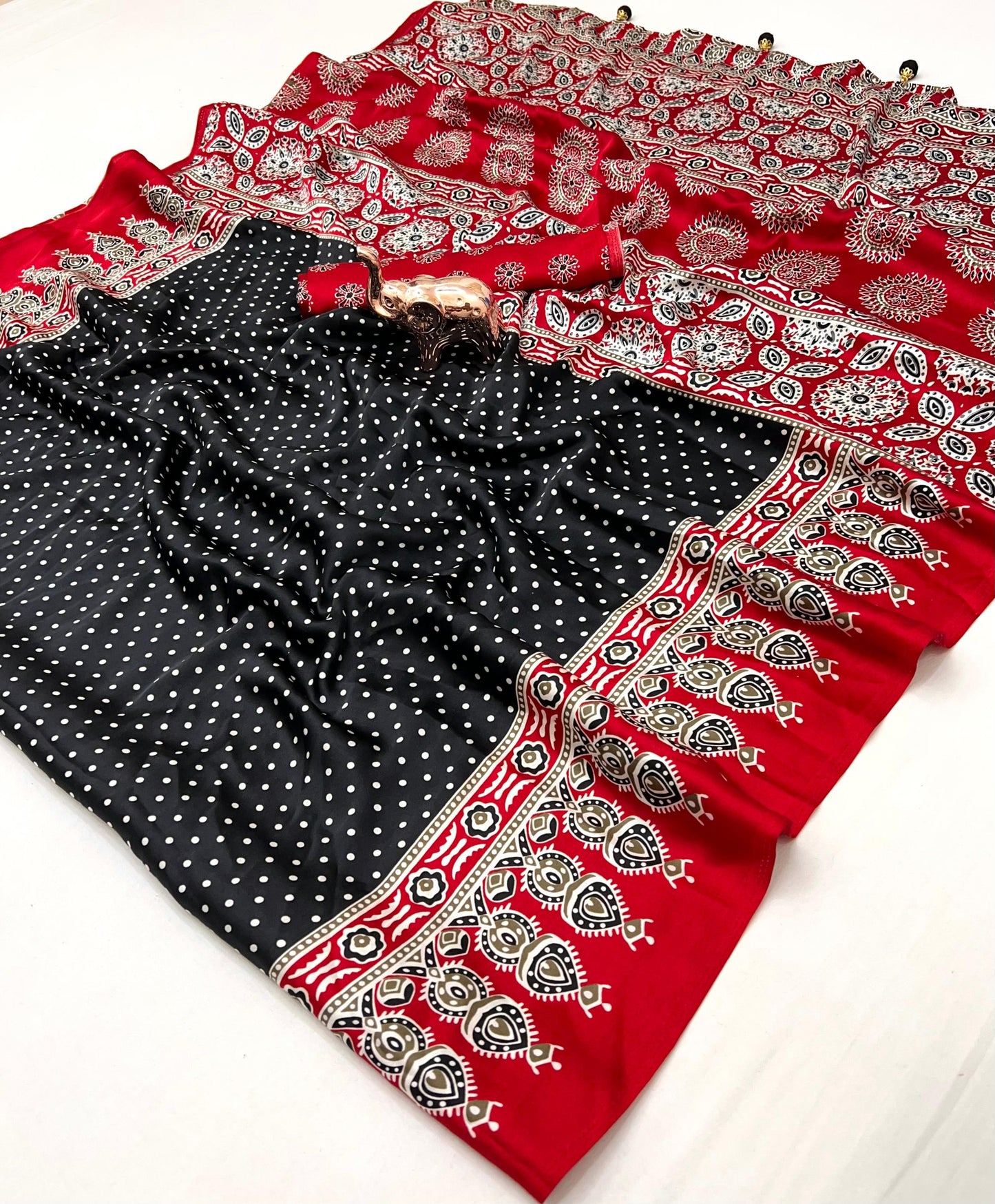 Kayatri New Lagdi Gaji Crepe Soft Silk Ajrakh Print Saree