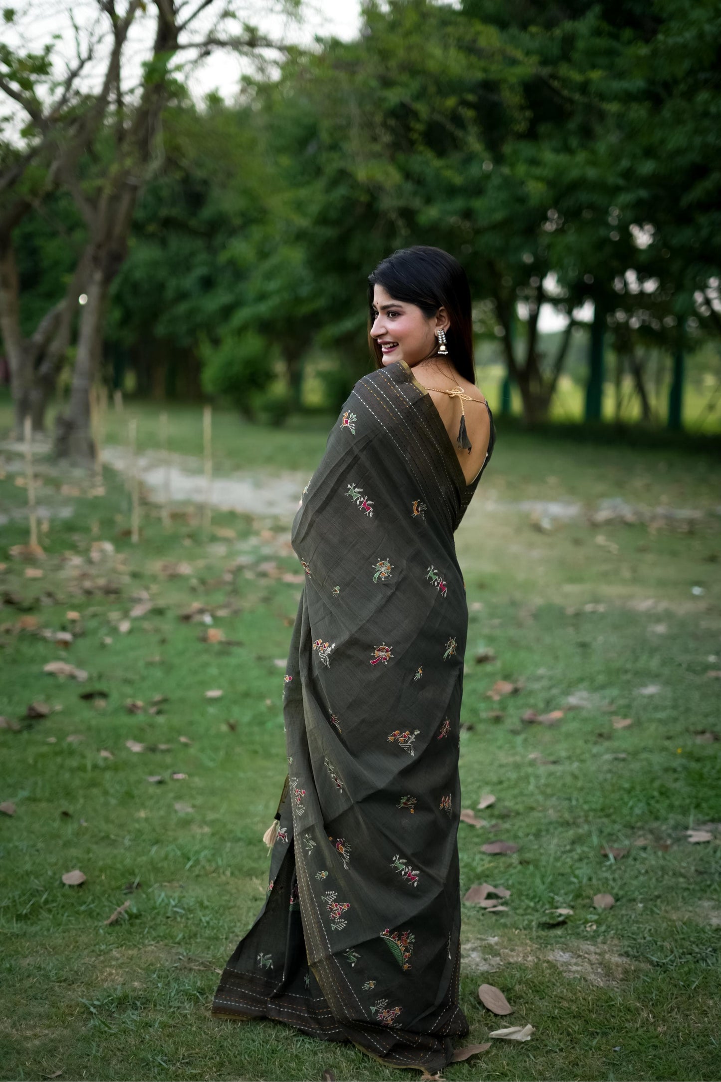 Kayatri New Khadi Tussar Silk Thread Work Saree