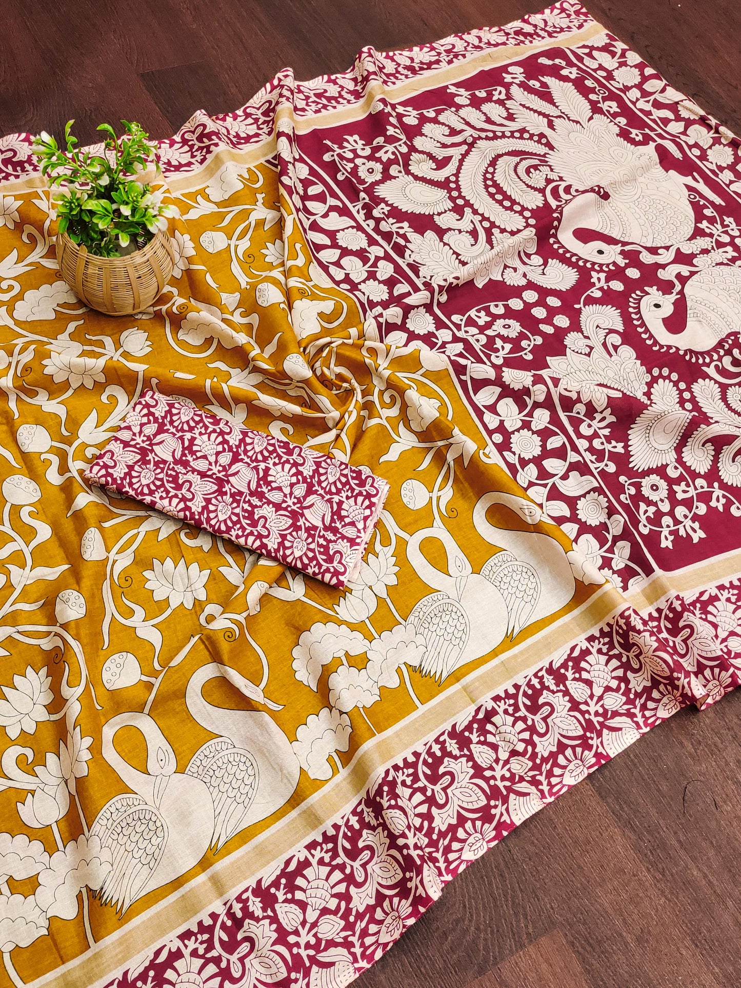 Kayatri New Pure Mulmul Cotton Ajrakh Print Saree