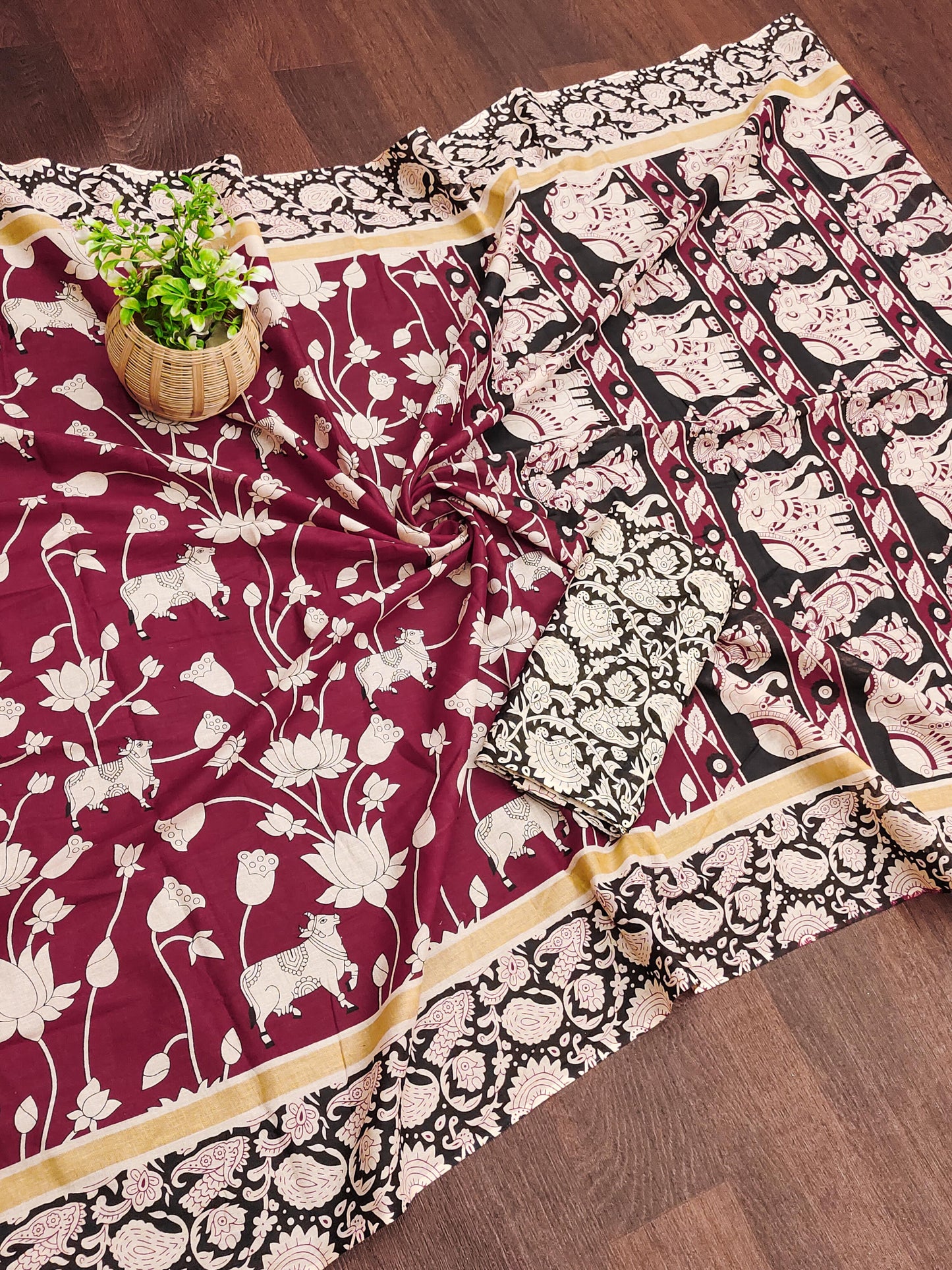 Kayatri New Pure Mulmul Cotton Ajrakh Print Saree