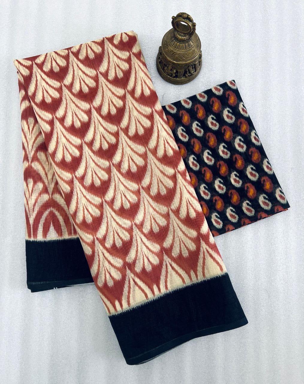 Kayatri New Plain Linen Digital Print Saree