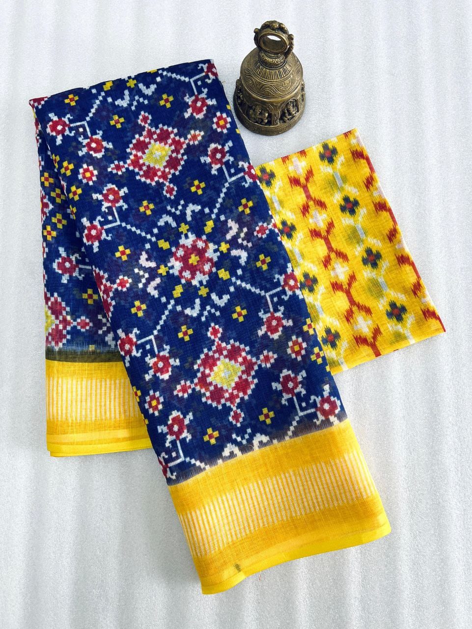 Kayatri New Plain Linen Digital Print Saree
