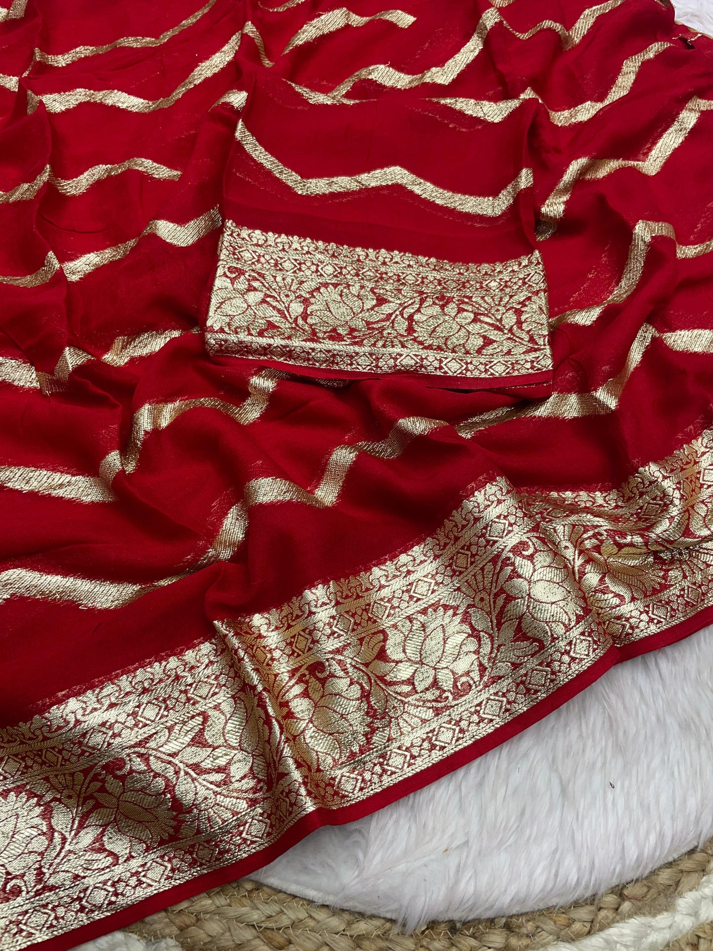 Kayatri New Georgette Soft Weaving Saree
