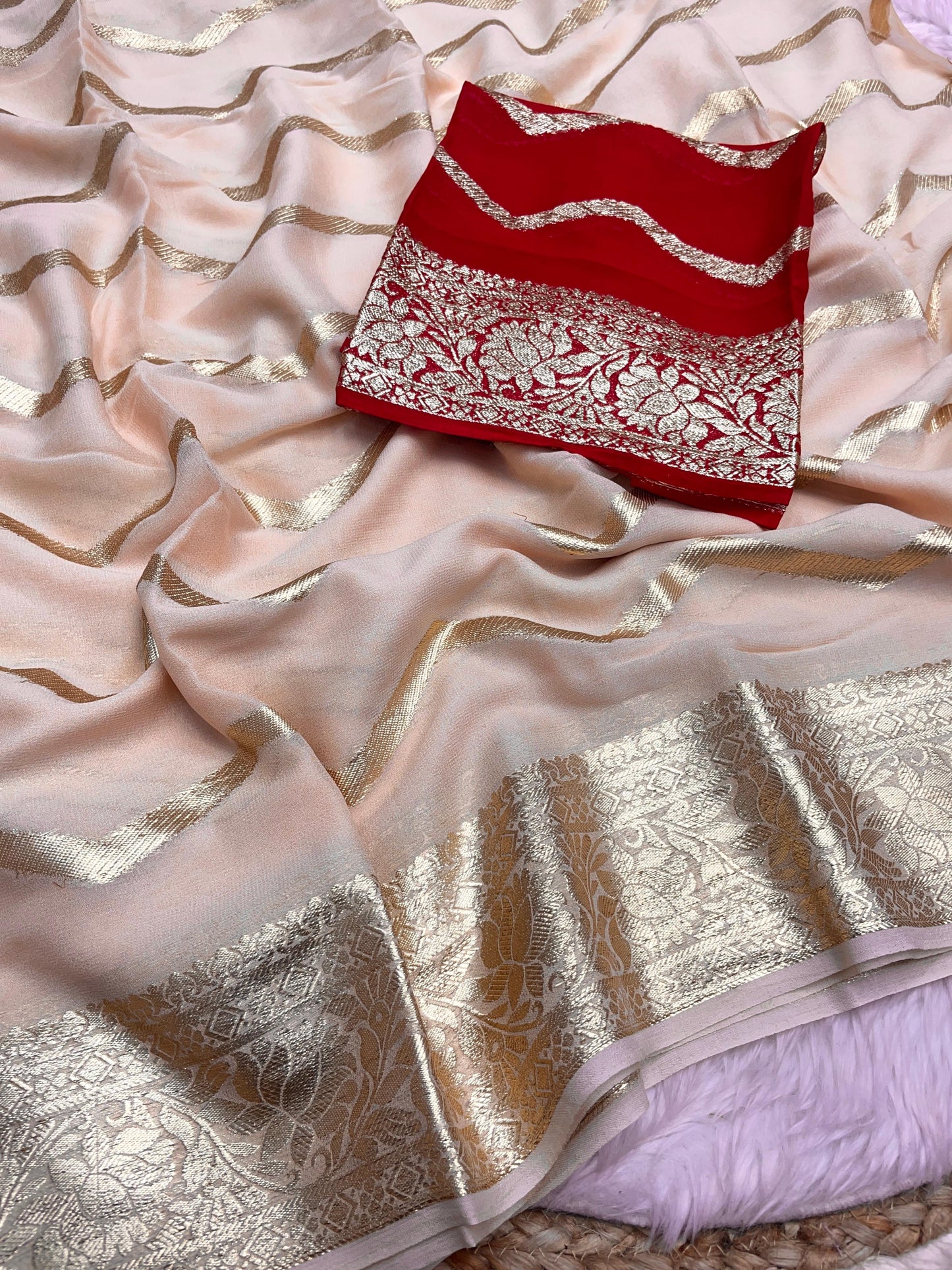 Kayatri New Georgette Soft Weaving Saree