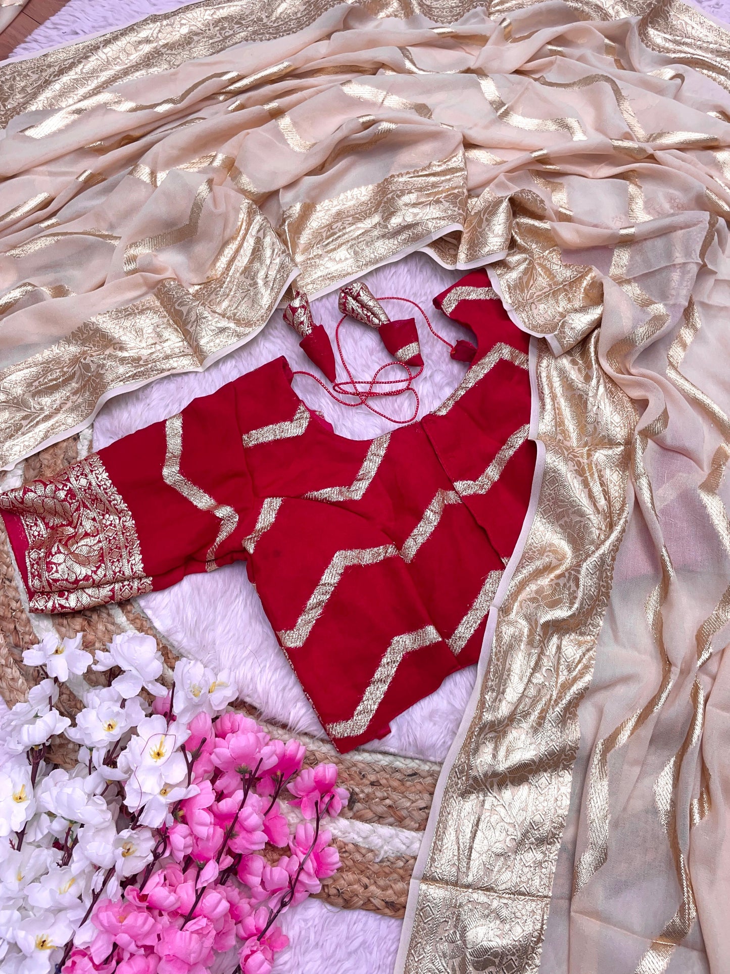 Kayatri New Georgette Soft Weaving Saree