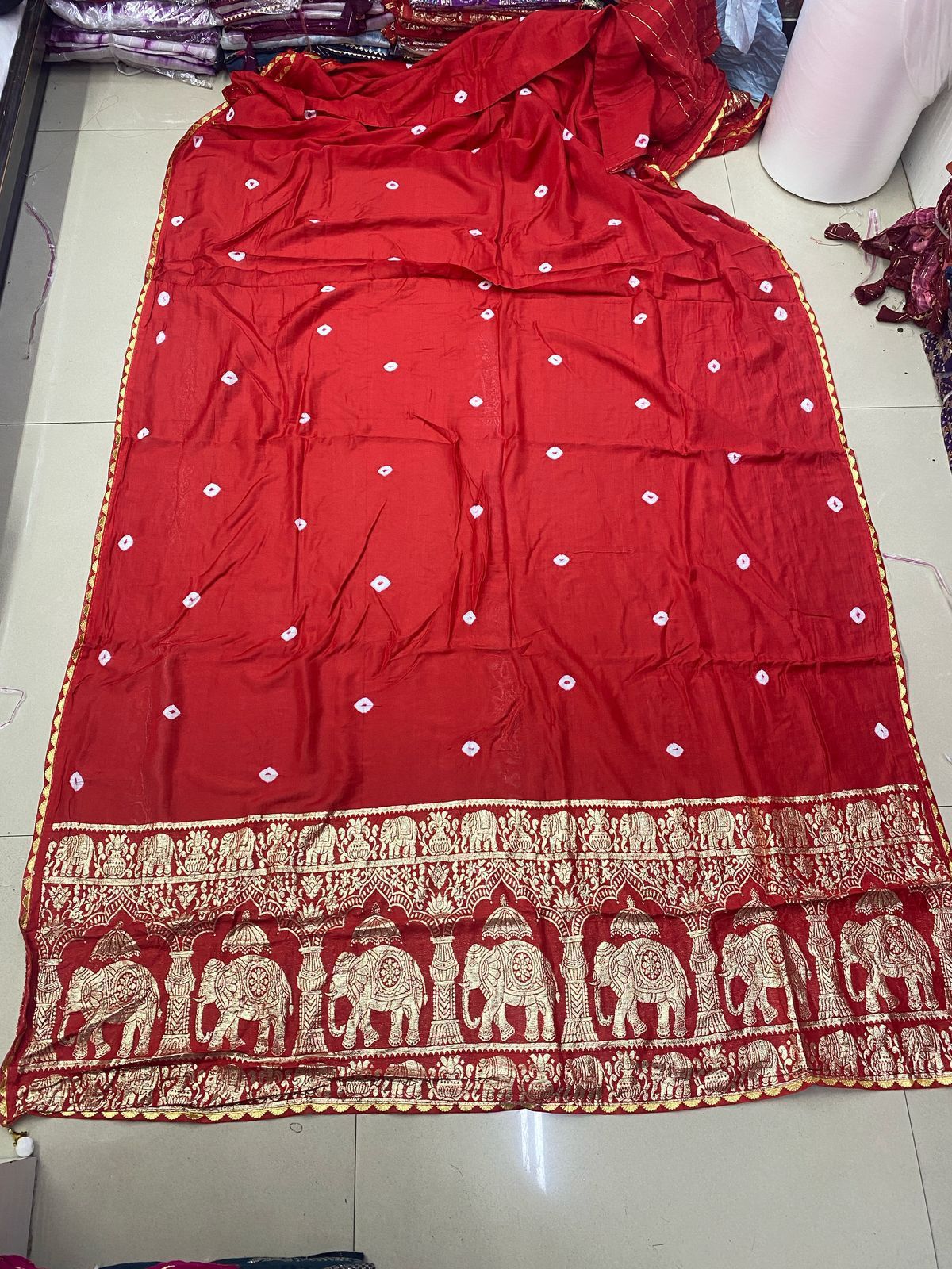Kayatri New Fancy Cotton Pallu Elephant Design Batik Buti Saree