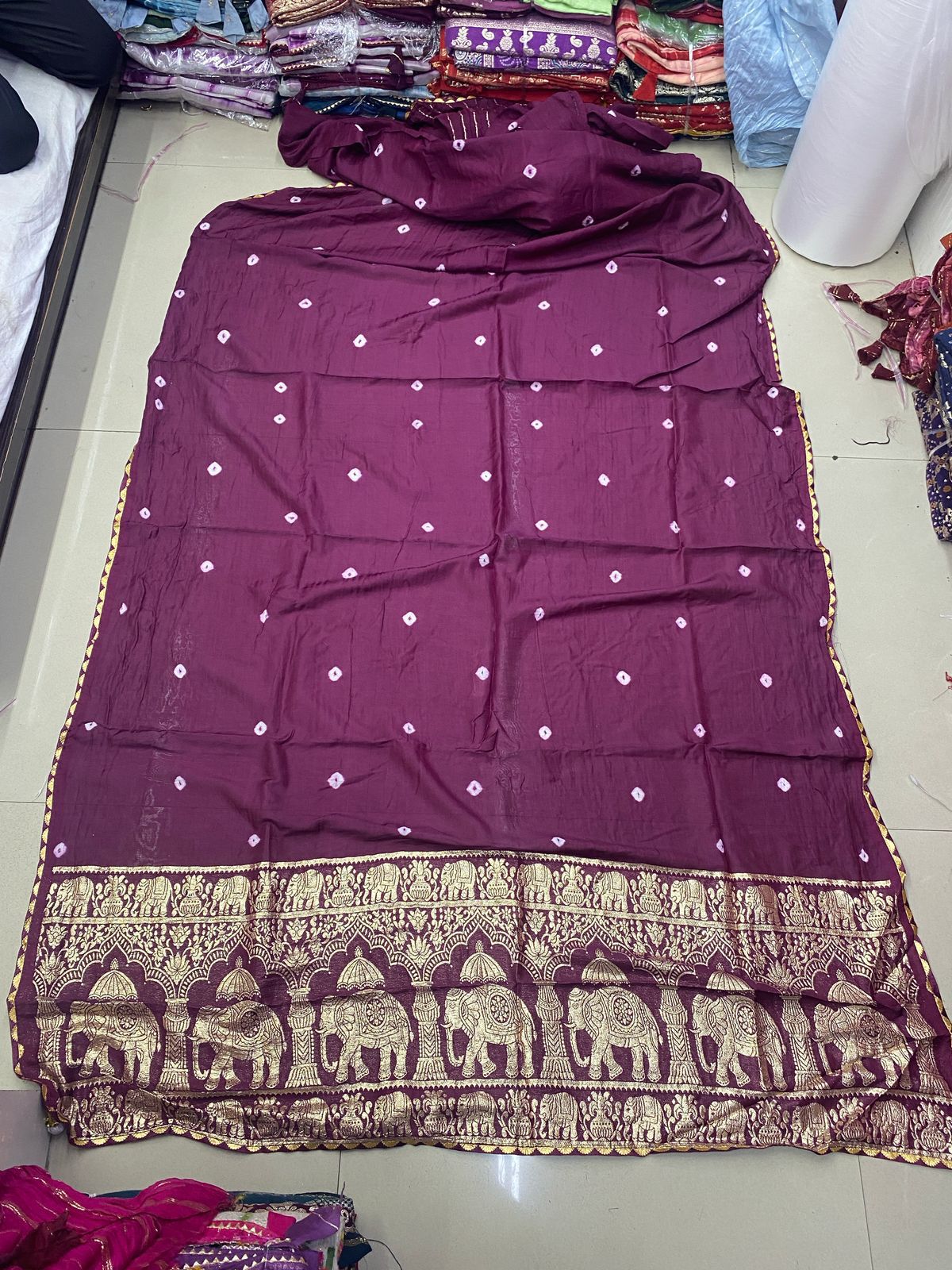 Kayatri New Fancy Cotton Pallu Elephant Design Batik Buti Saree