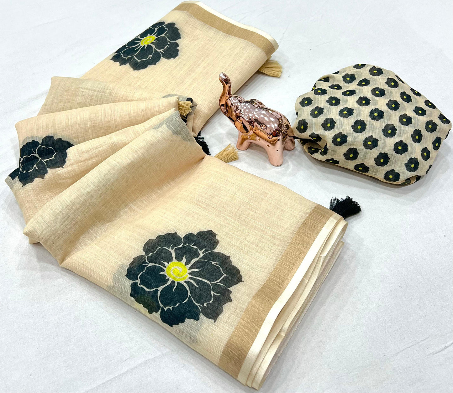 Kayatri New Soft Lenin Digital Flower Print Saree