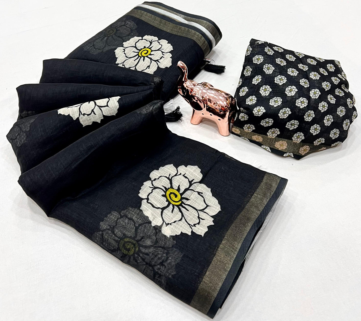 Kayatri New Soft Lenin Digital Flower Print Saree
