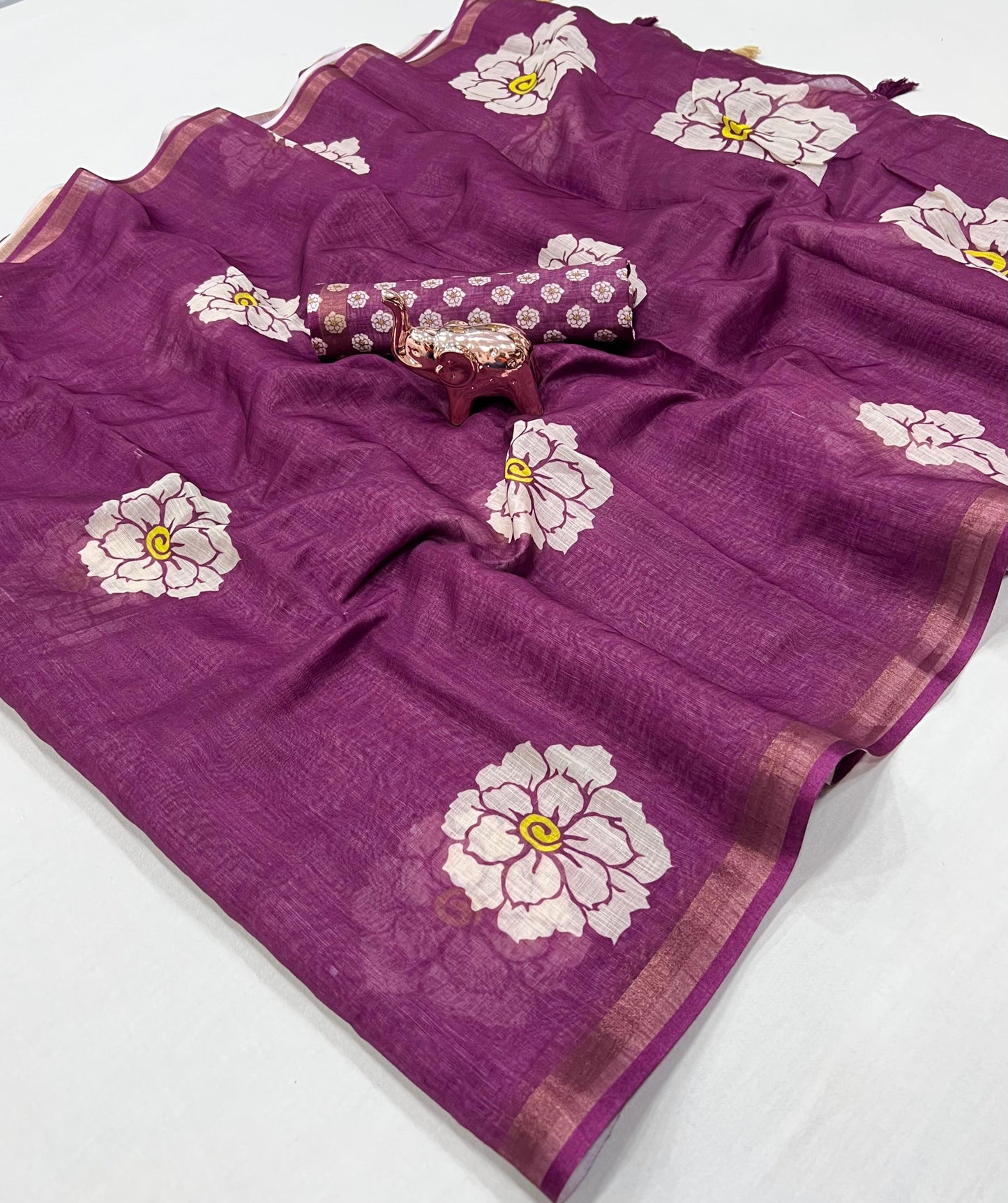 Kayatri New Soft Lenin Digital Flower Print Saree