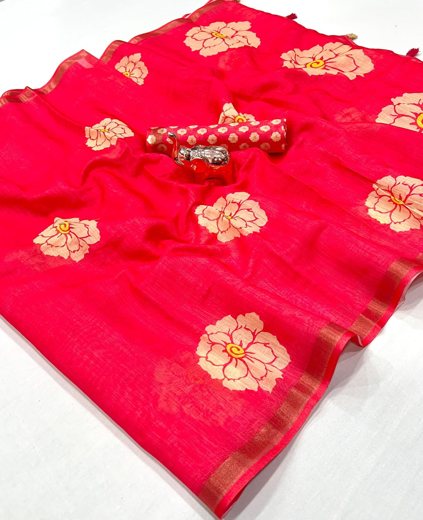 Kayatri New Soft Lenin Digital Flower Print Saree