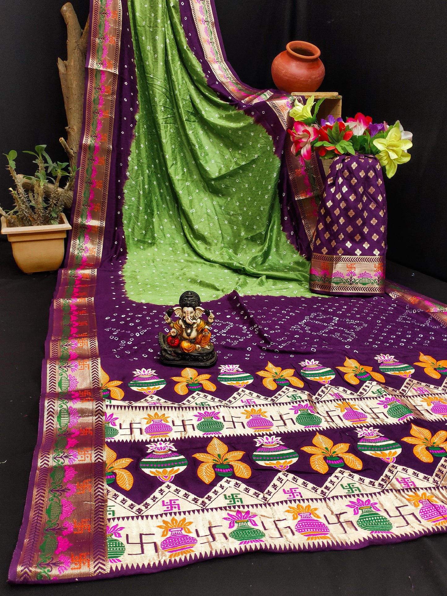 Kayatri New Pure Bahdhej  Silk Meenakari Zari Weaving Saree