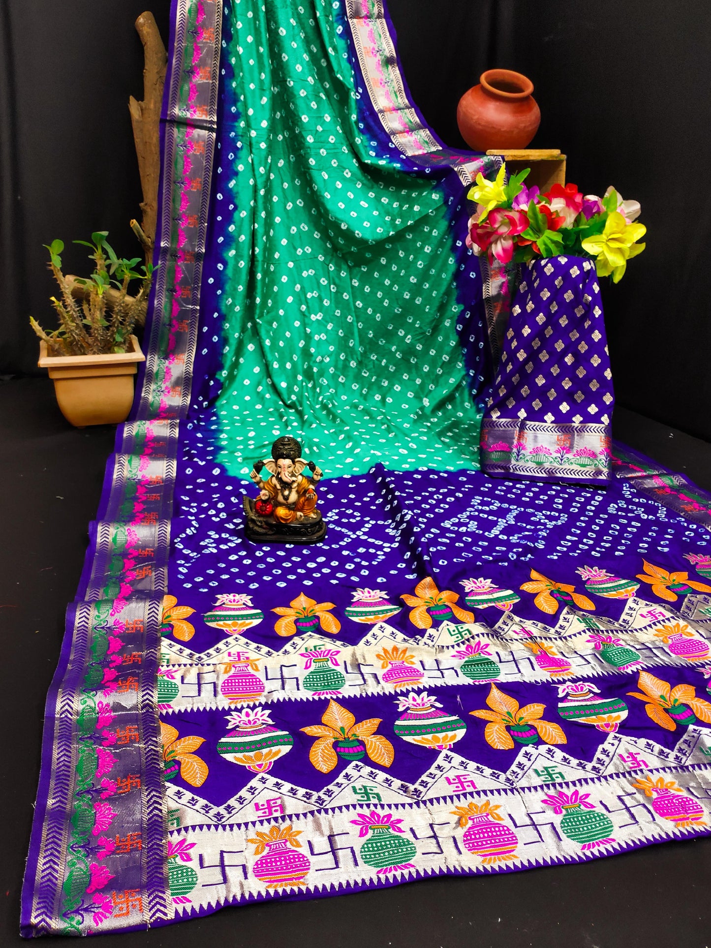 Kayatri New Pure Bahdhej  Silk Meenakari Zari Weaving Saree