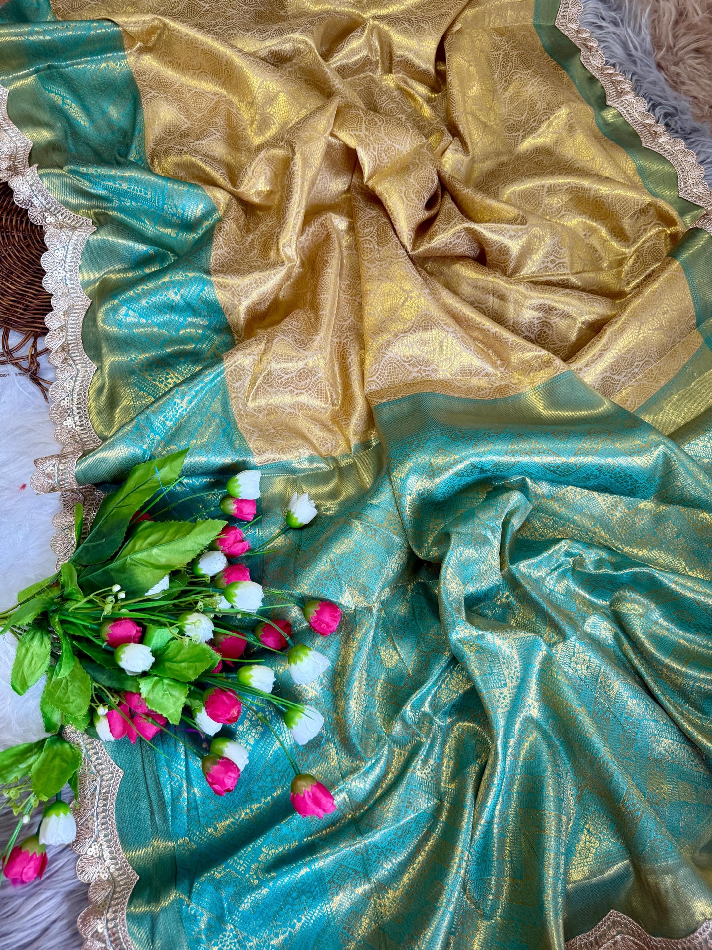 Kayatri New Banarasi Style Golden Tissue Saree
