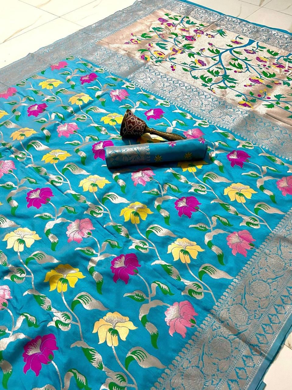 Kayatri Pure Soft Kanchivram Meena Zari Weaving Saree