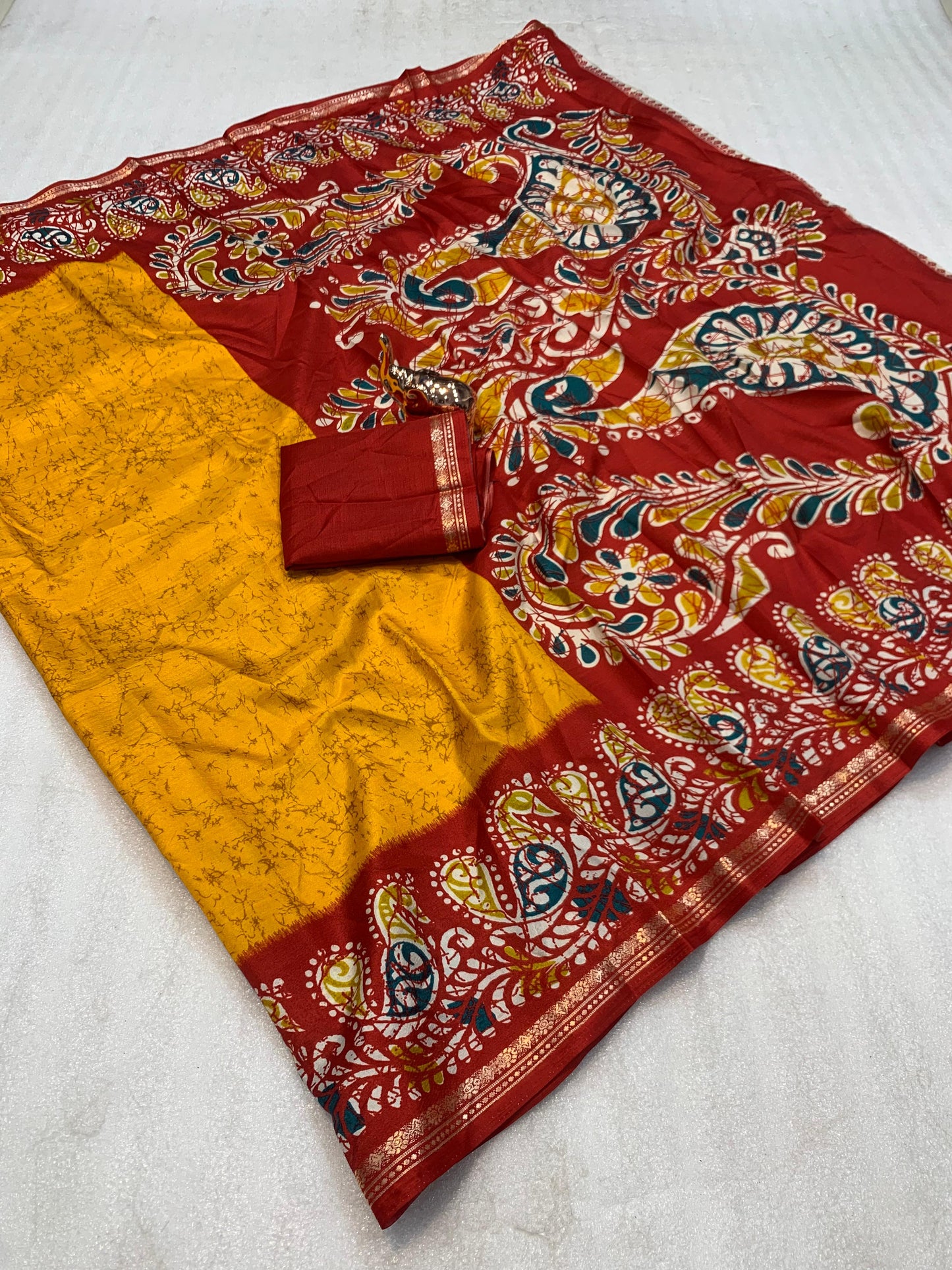 Kayatri New Pure Dola Silk Gold Zari Weaving Saree