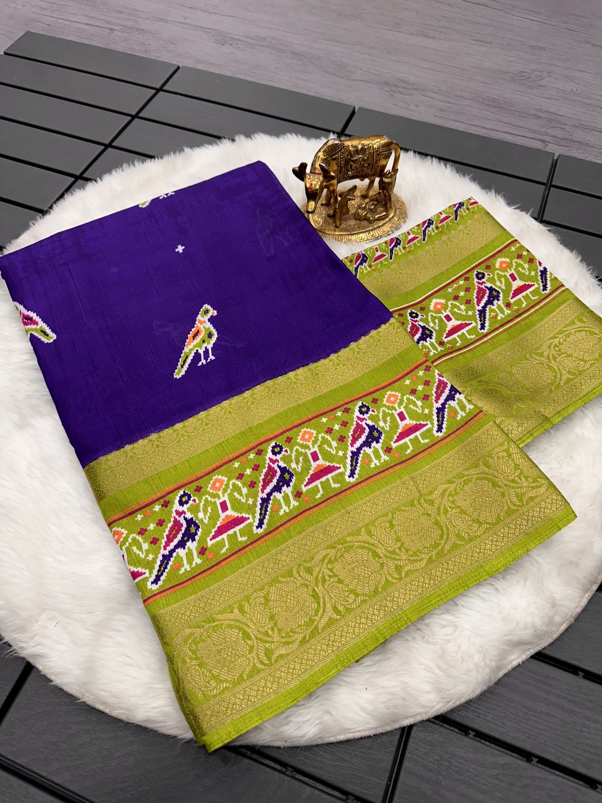 Kayatri New Pure Soft Dola Patola Print Saree