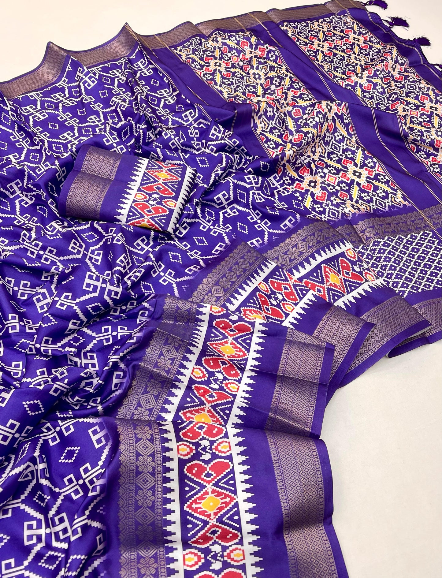 Kayatri New Pure Soft Lichi Silk Kalamkari Print Saree