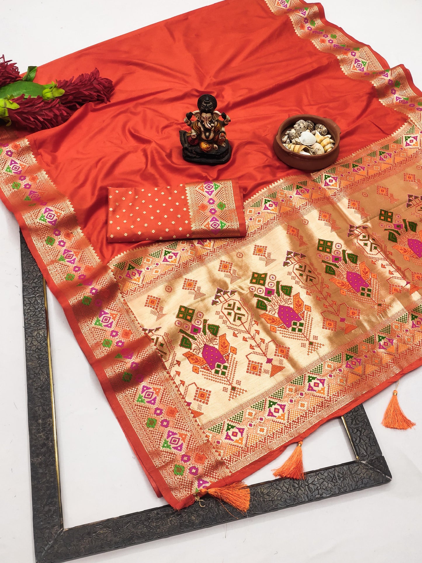 Kayatri New Designer Paithani Silk Zari Gold Meenakari Weaving Saree