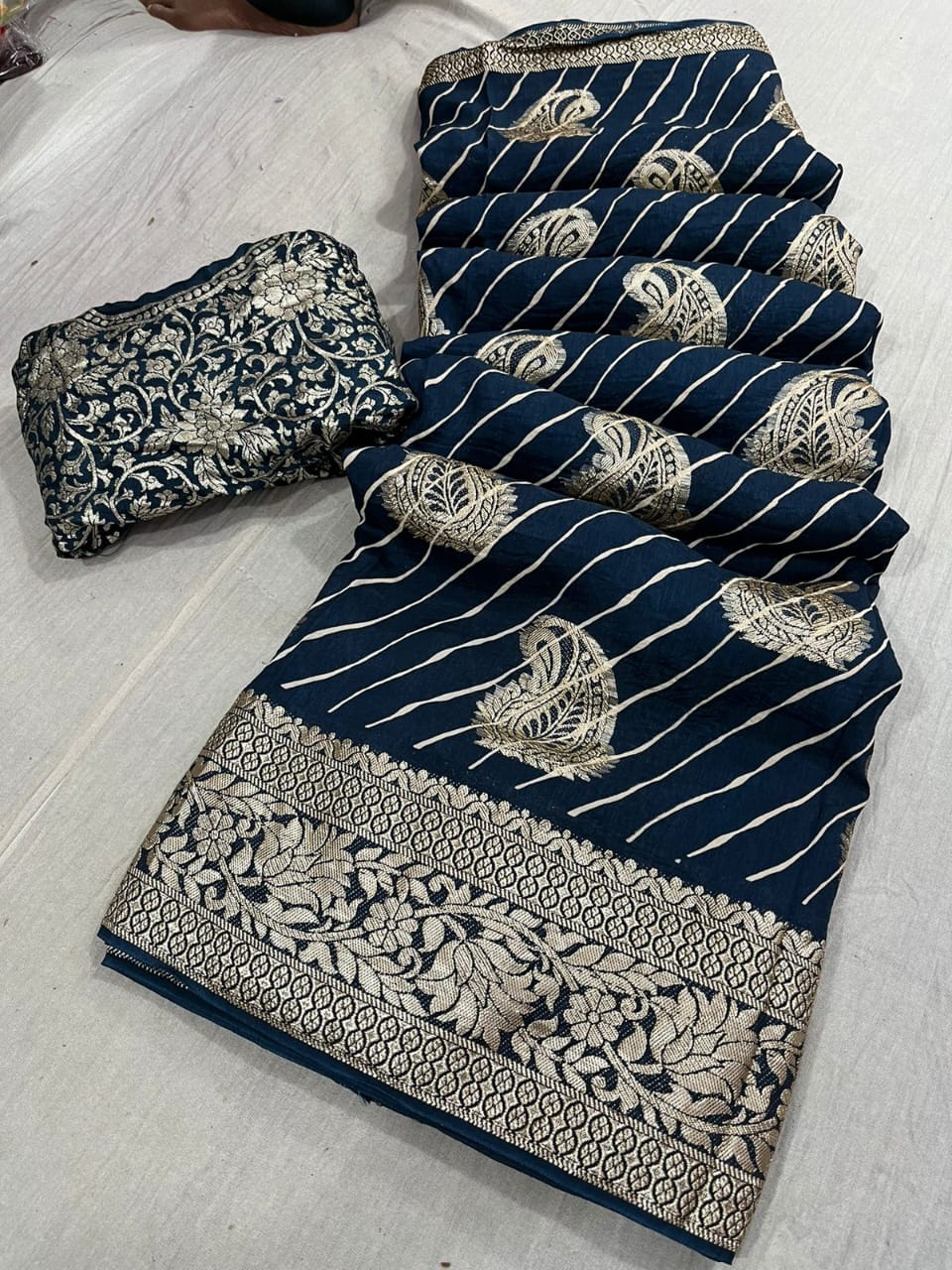 Kayatri New Pure Russian Silk Heavy Zari Weaving Saree