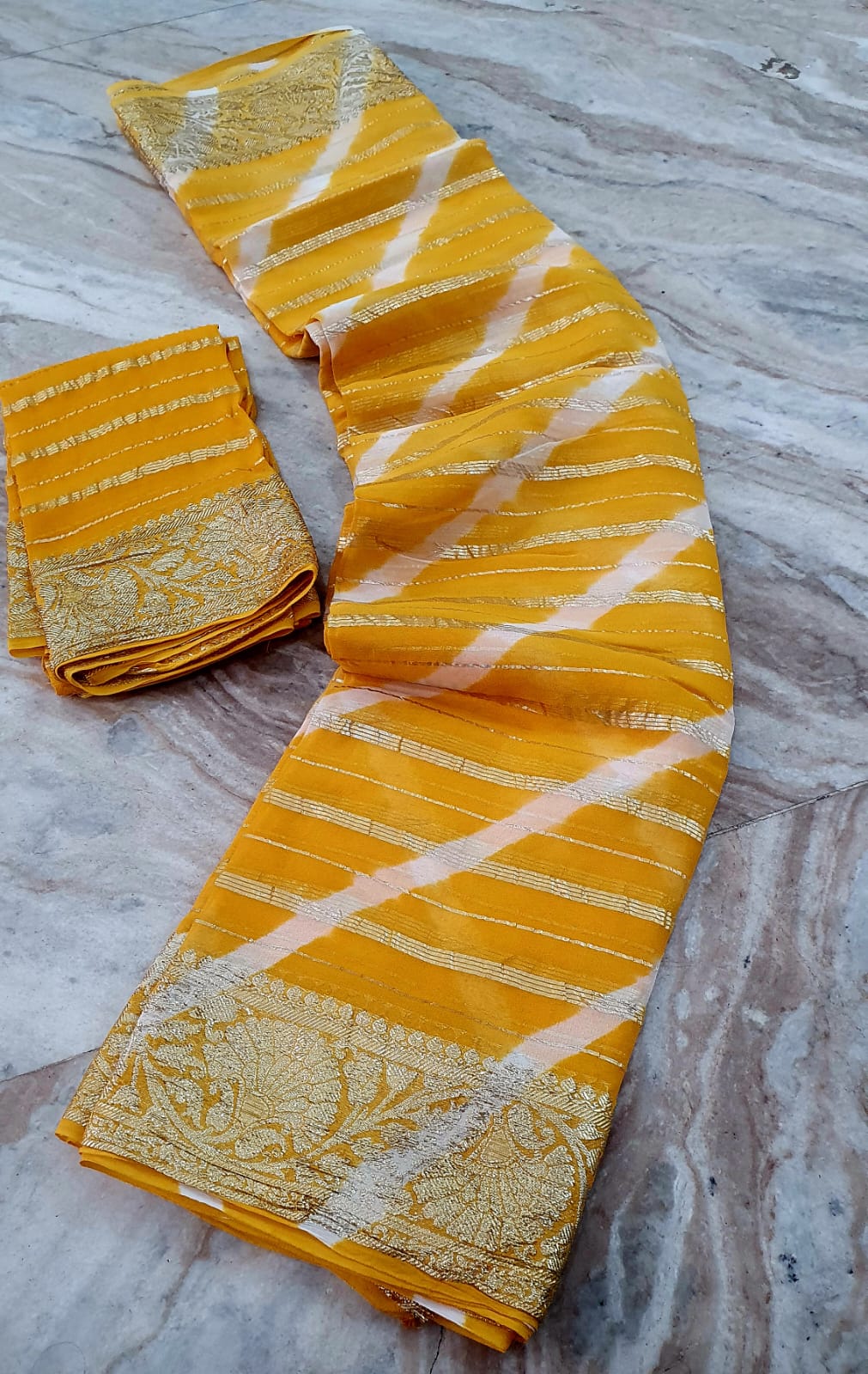 Kayatri New Pure Georgette Banarasi Zari Border Saree