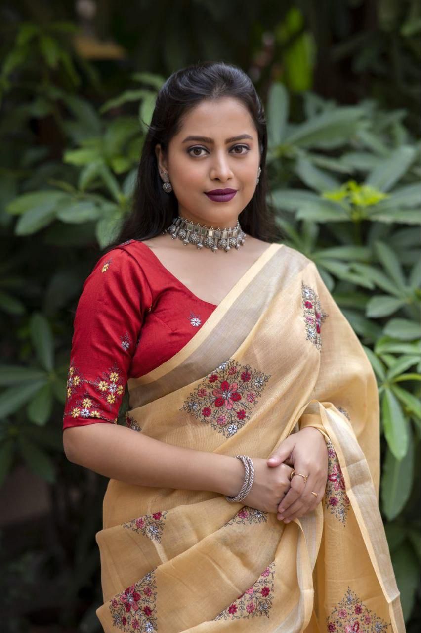 Kayatri New Designer Soft Silver Linnen Saree