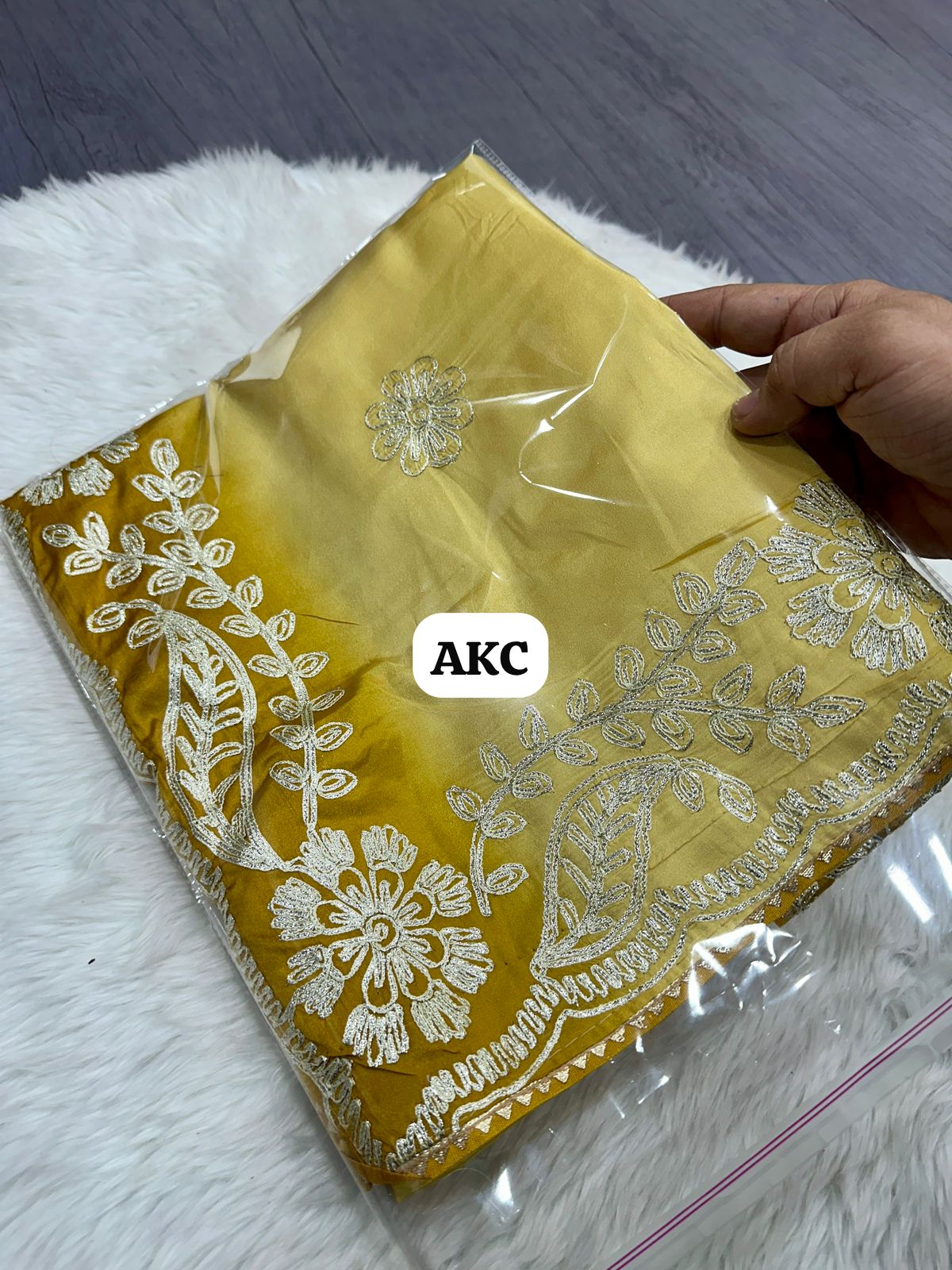 Kayatri New Pure Soft Chinon Silk Saree