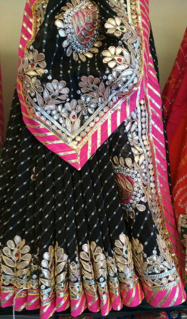 Kayatri New Mothra Leheriya Bandhej Saree