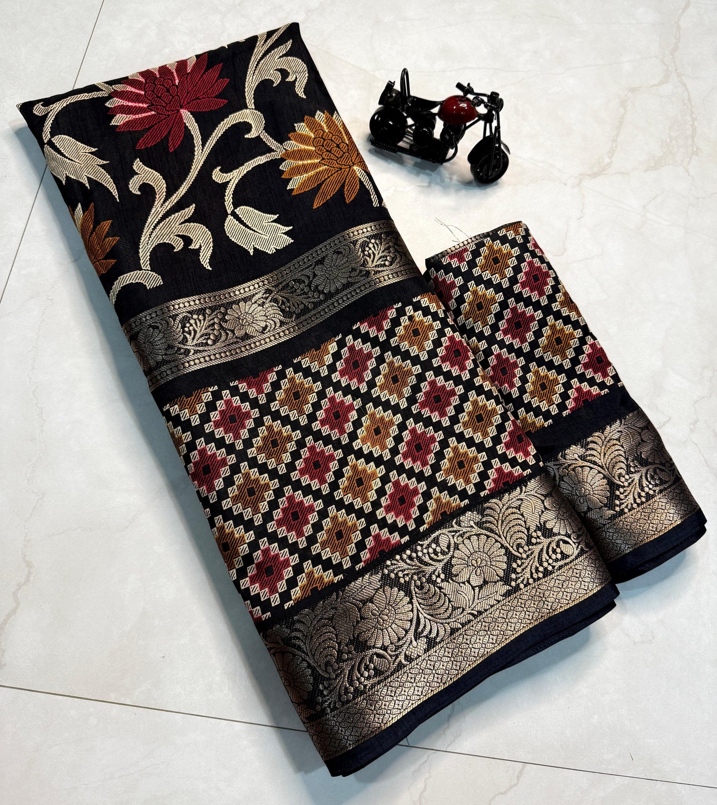 Kayatri New Pure Dola Silk Jackard Border Saree