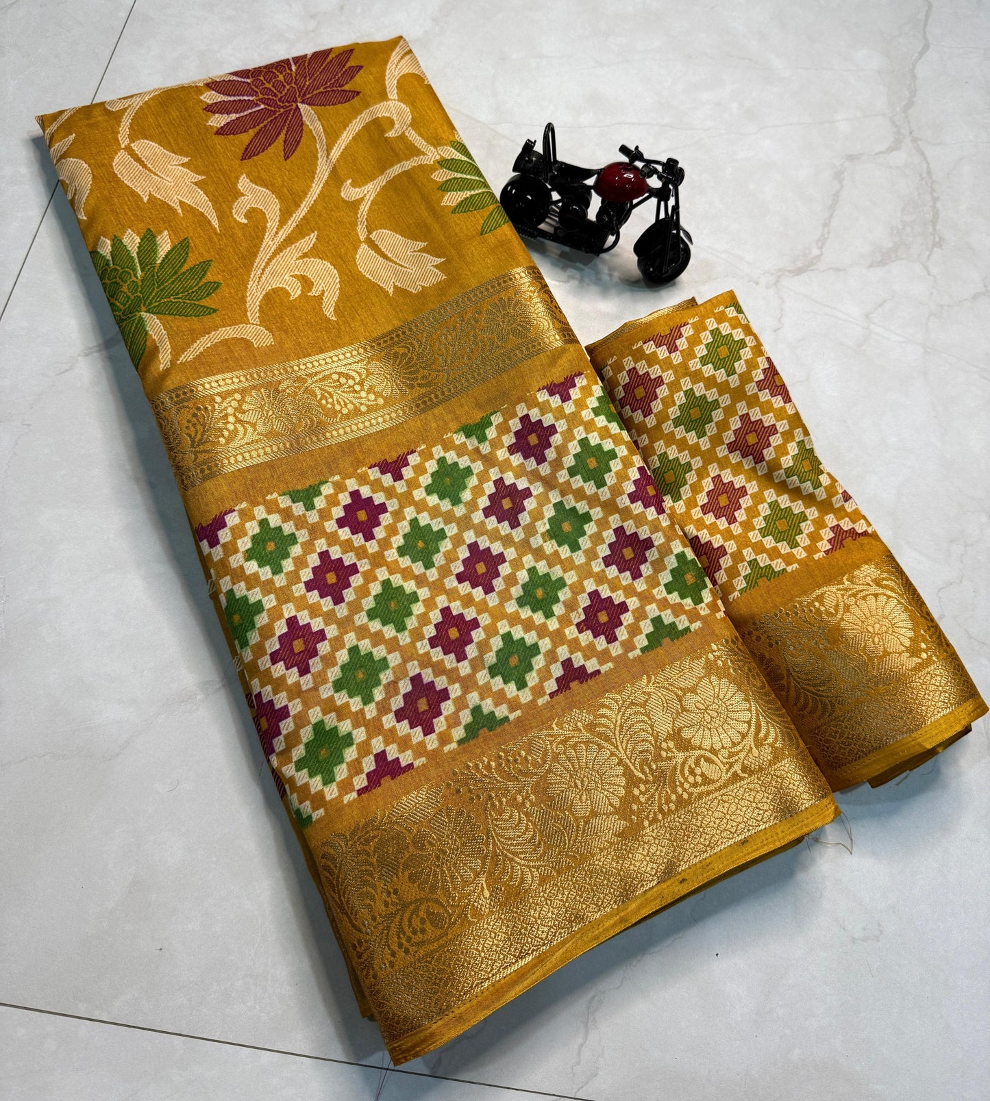 Kayatri New Pure Dola Silk Jackard Border Saree