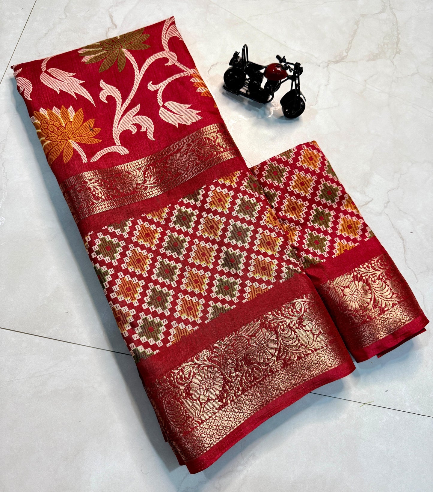 Kayatri New Pure Dola Silk Jackard Border Saree