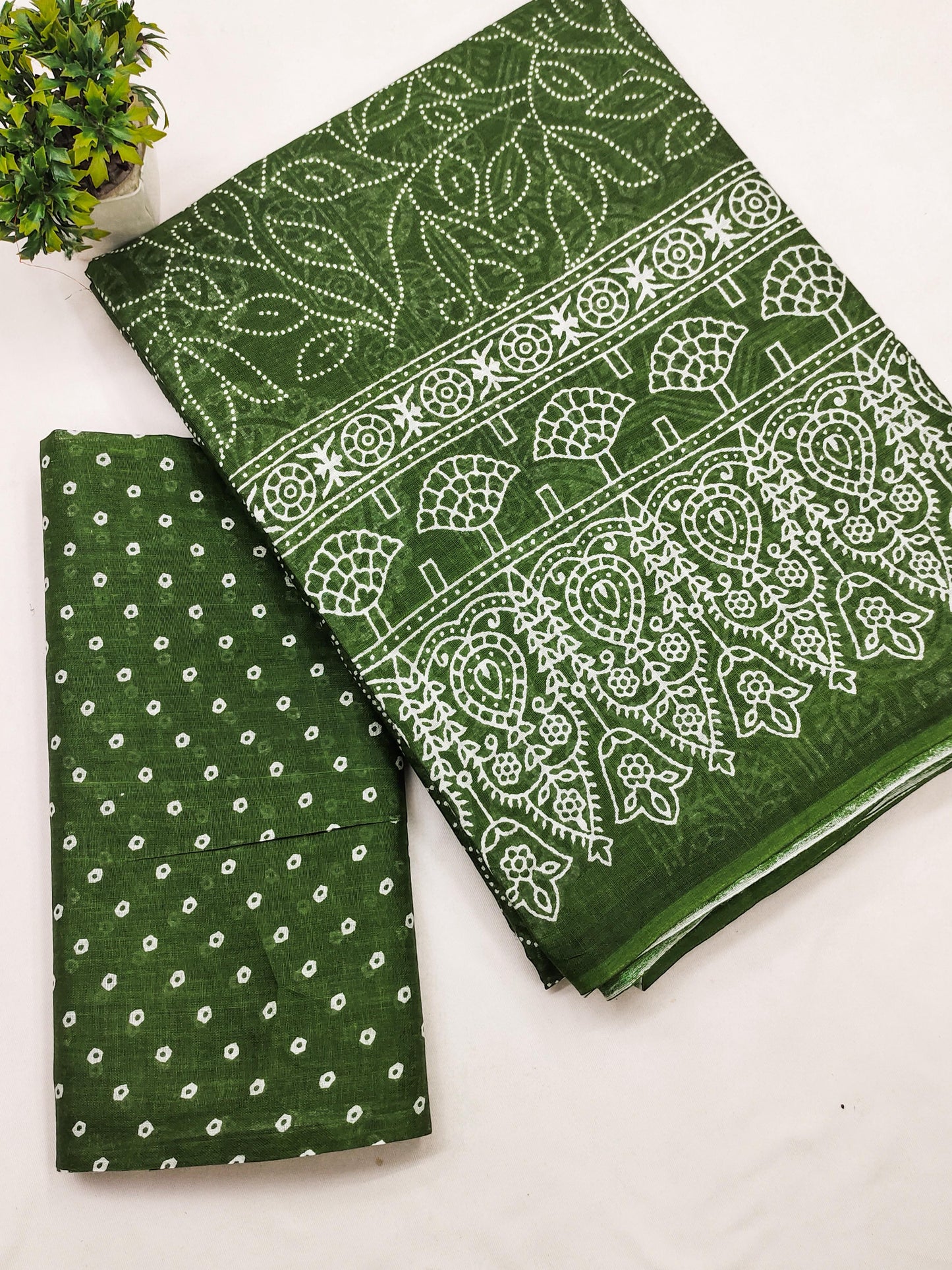 Kayatri New Soft Pure Cotton Bandhej Print Saree