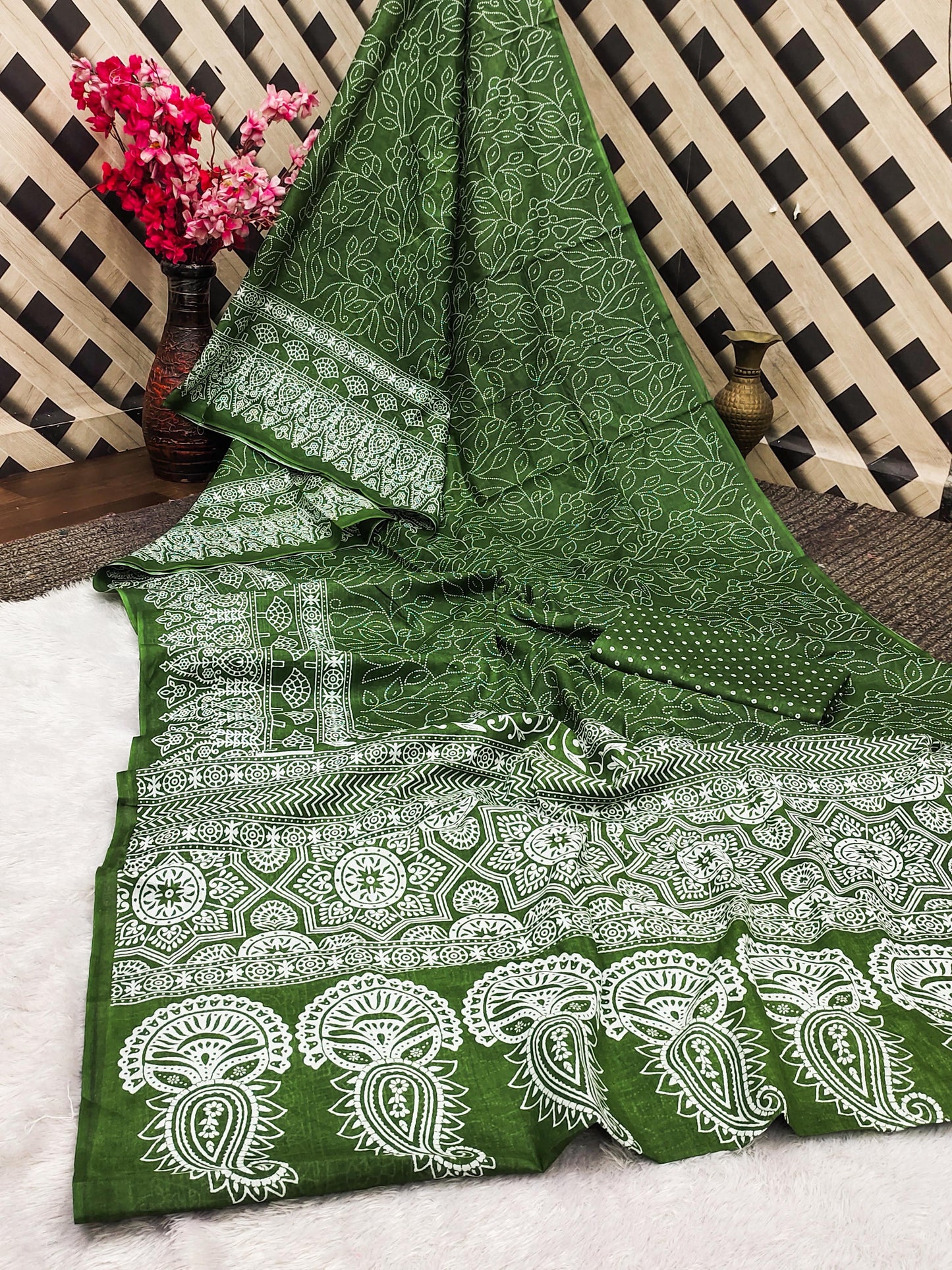 Kayatri New Soft Pure Cotton Bandhej Print Saree