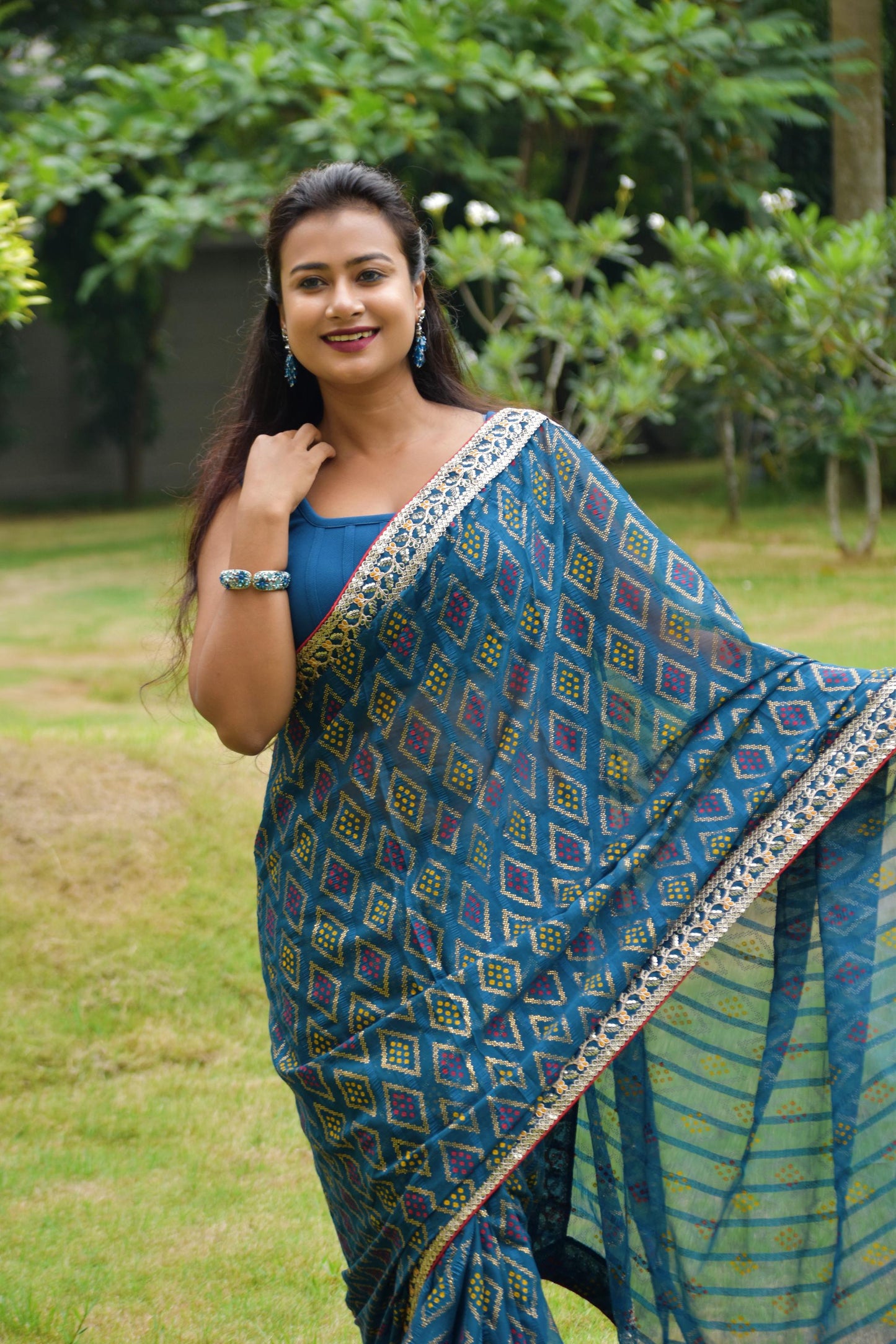 Kayatri New Elegant Bandhej Chex Cotton Silk Saree with Stylish Border & Pallu