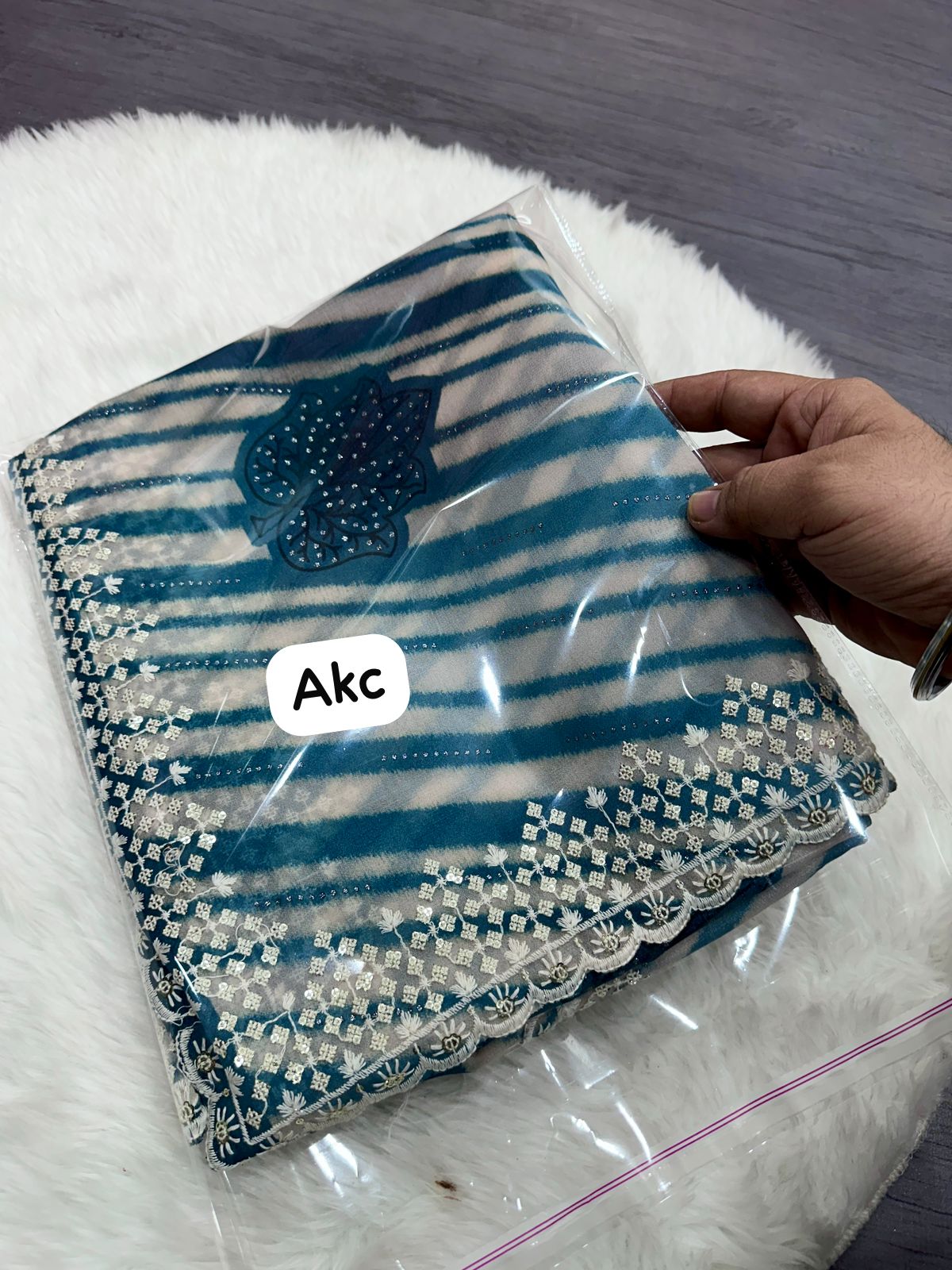 Kayatri Luxury georgette with foil print and sequence thread work