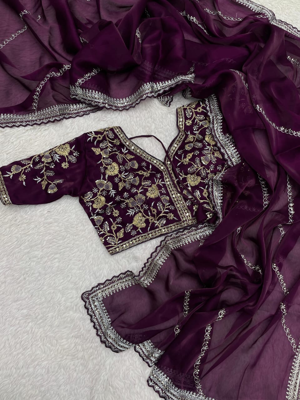Kayatri Glamour Glow – Zimmy Choo Satin Saree