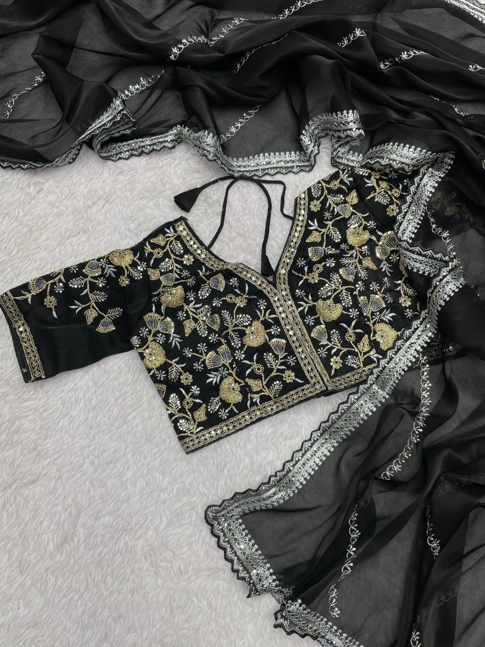Kayatri Glamour Glow – Zimmy Choo Satin Saree