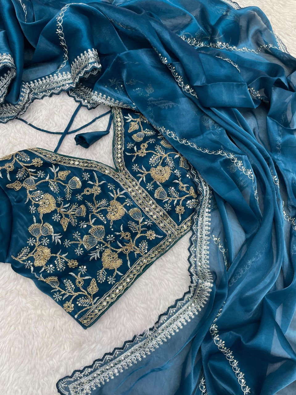 Kayatri Glamour Glow – Zimmy Choo Satin Saree