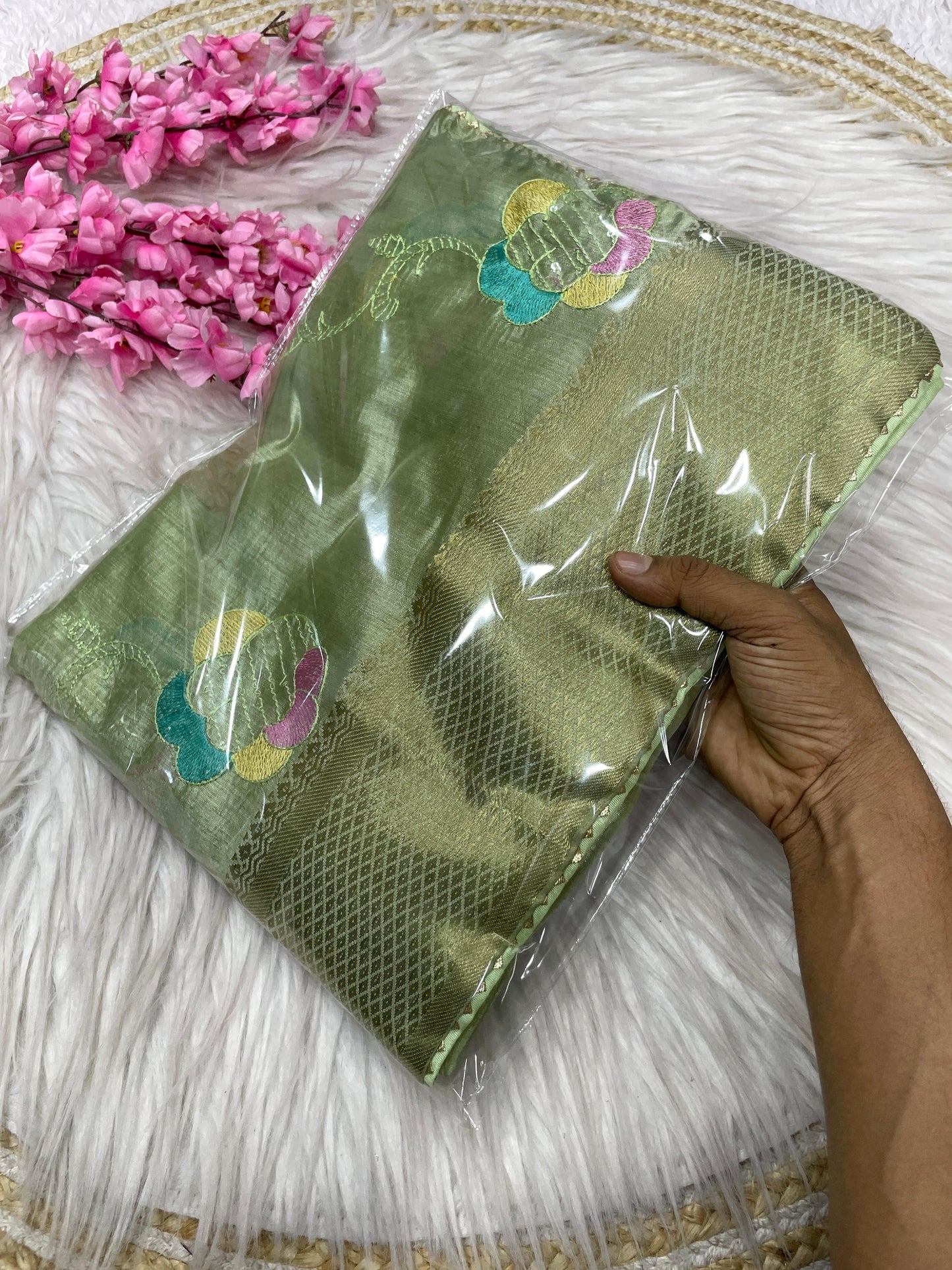 Kayatri Star-Style Cotton Saree with Embroidery & Latkan
