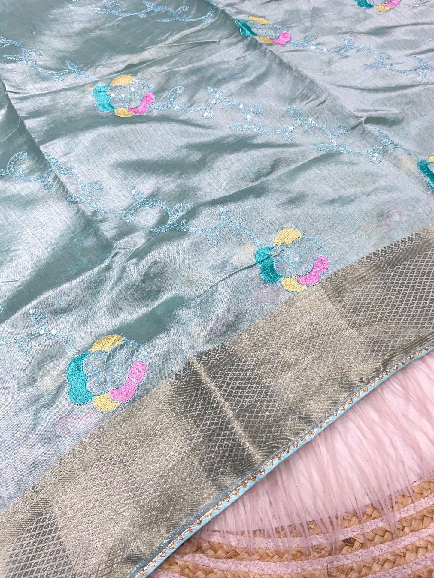 Kayatri Star-Style Cotton Saree with Embroidery & Latkan