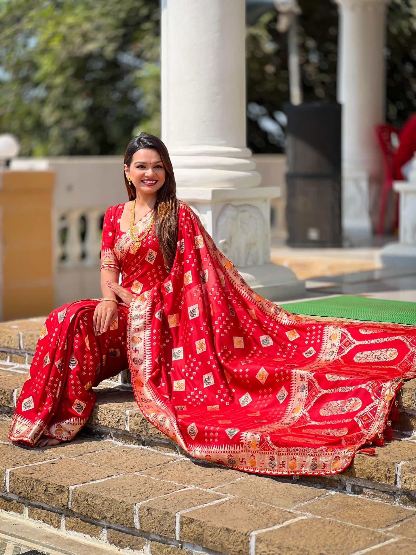Kayatri New Pure Viscous Dola Silk Swastik & Kalash Design Saree