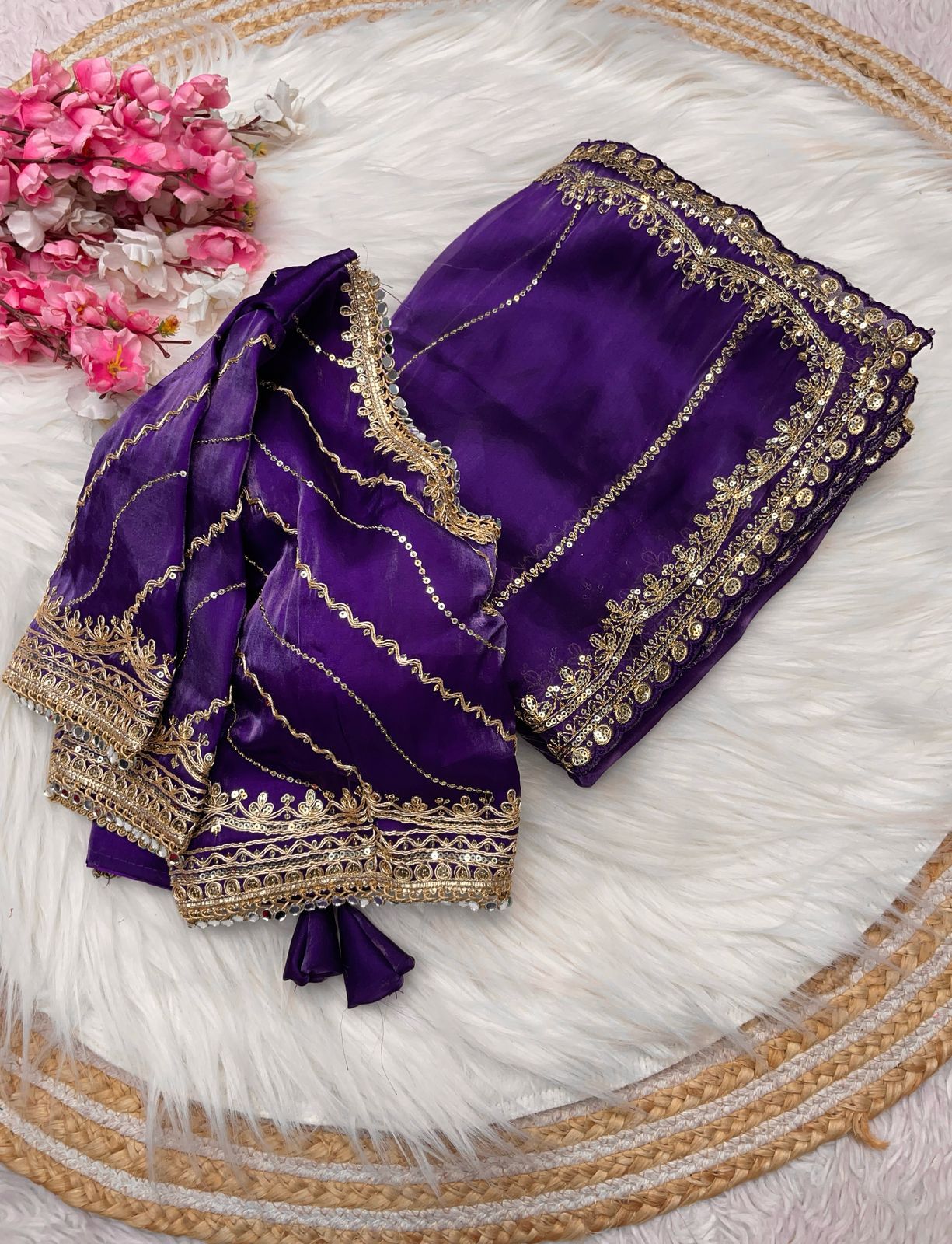 Kayatri New Pure Zimmy Choo Satin Saree With Beautiful 3MM Sequence Zari sarre