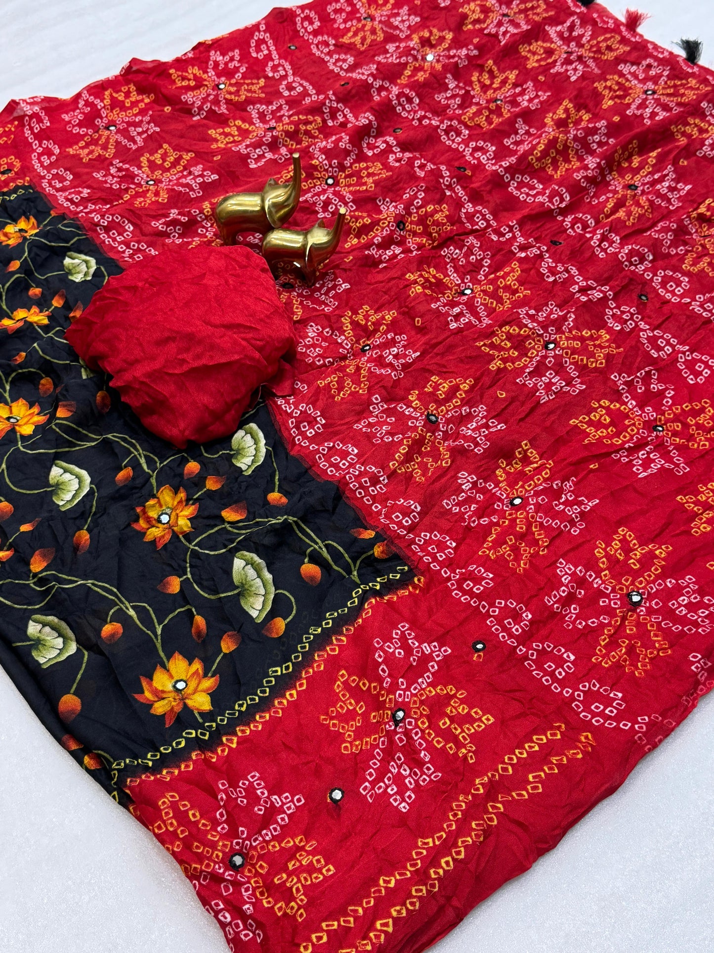 Kayatri New PURE MOSS KALMKARI WITH BANDHANI SAREE