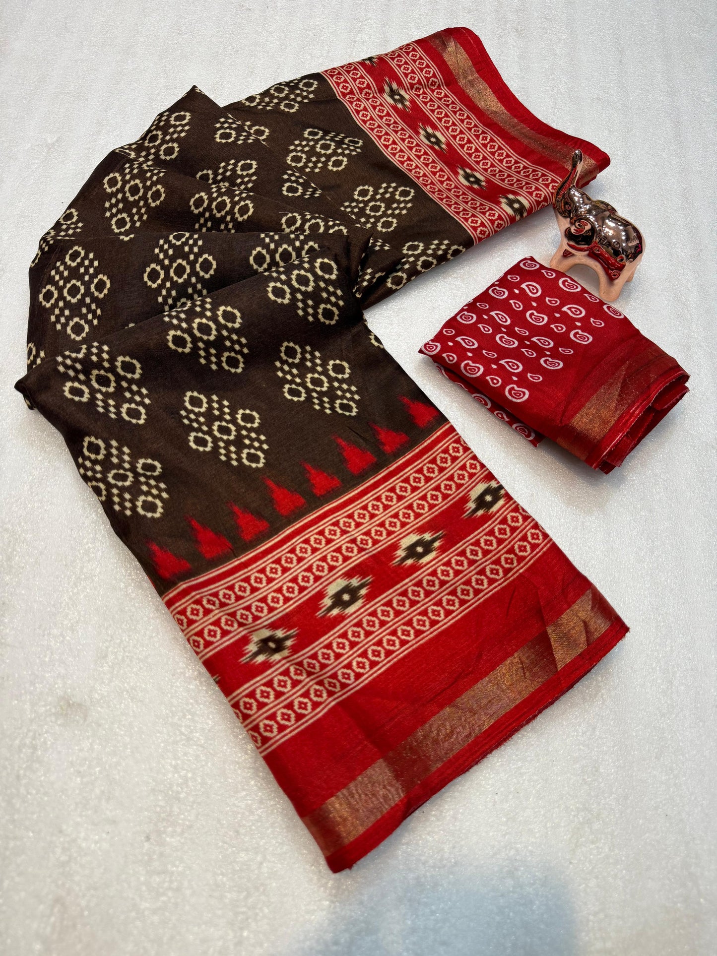 Kayatri New SEMI MUL MUL COTTON SAREE WITH BEAUTIFUL NEW PRINTS ALL OVER SAREE