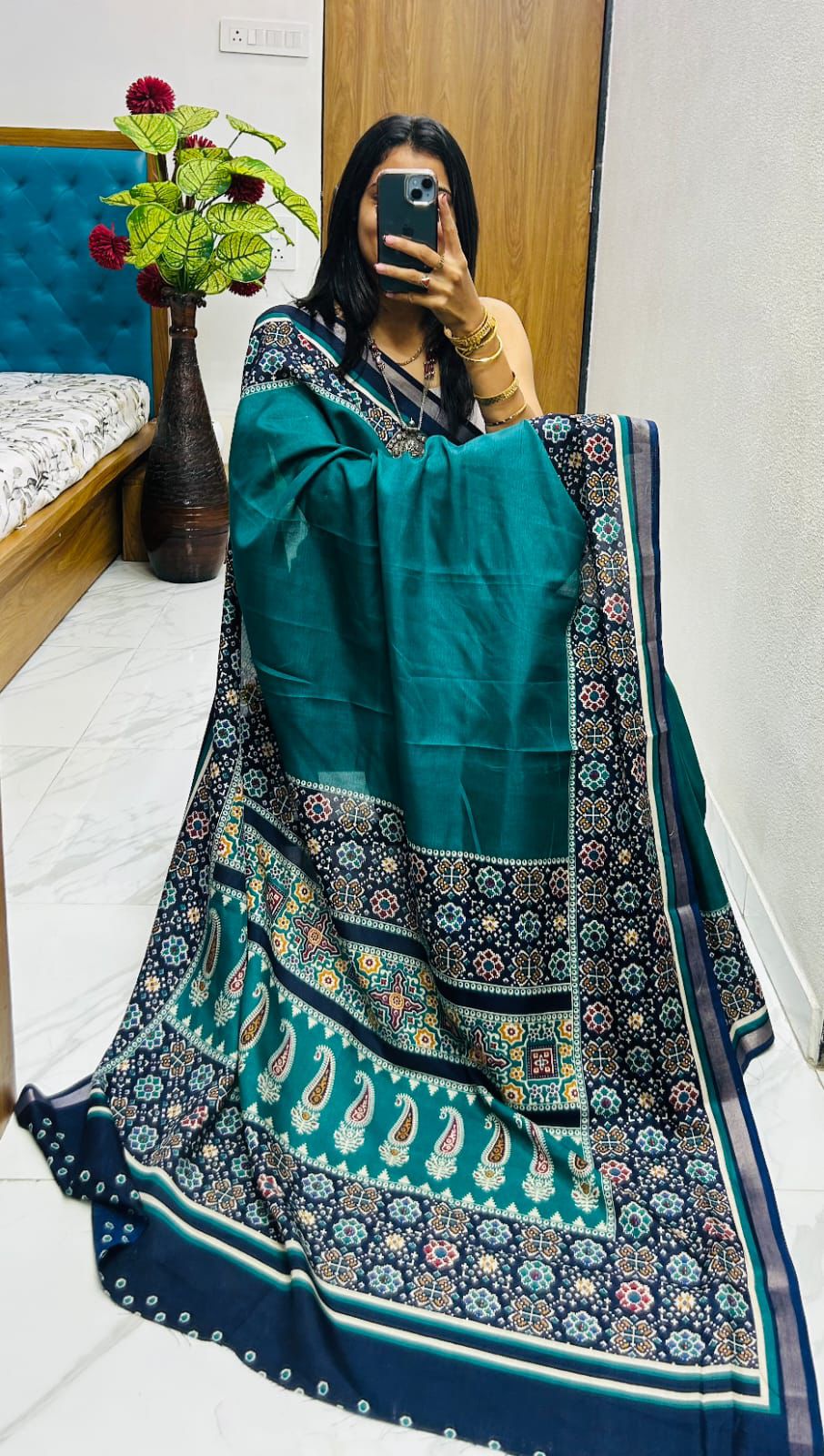 Kayatri New leriya with patola nd bandhani Original ekkat saree Pavitra collection Saree