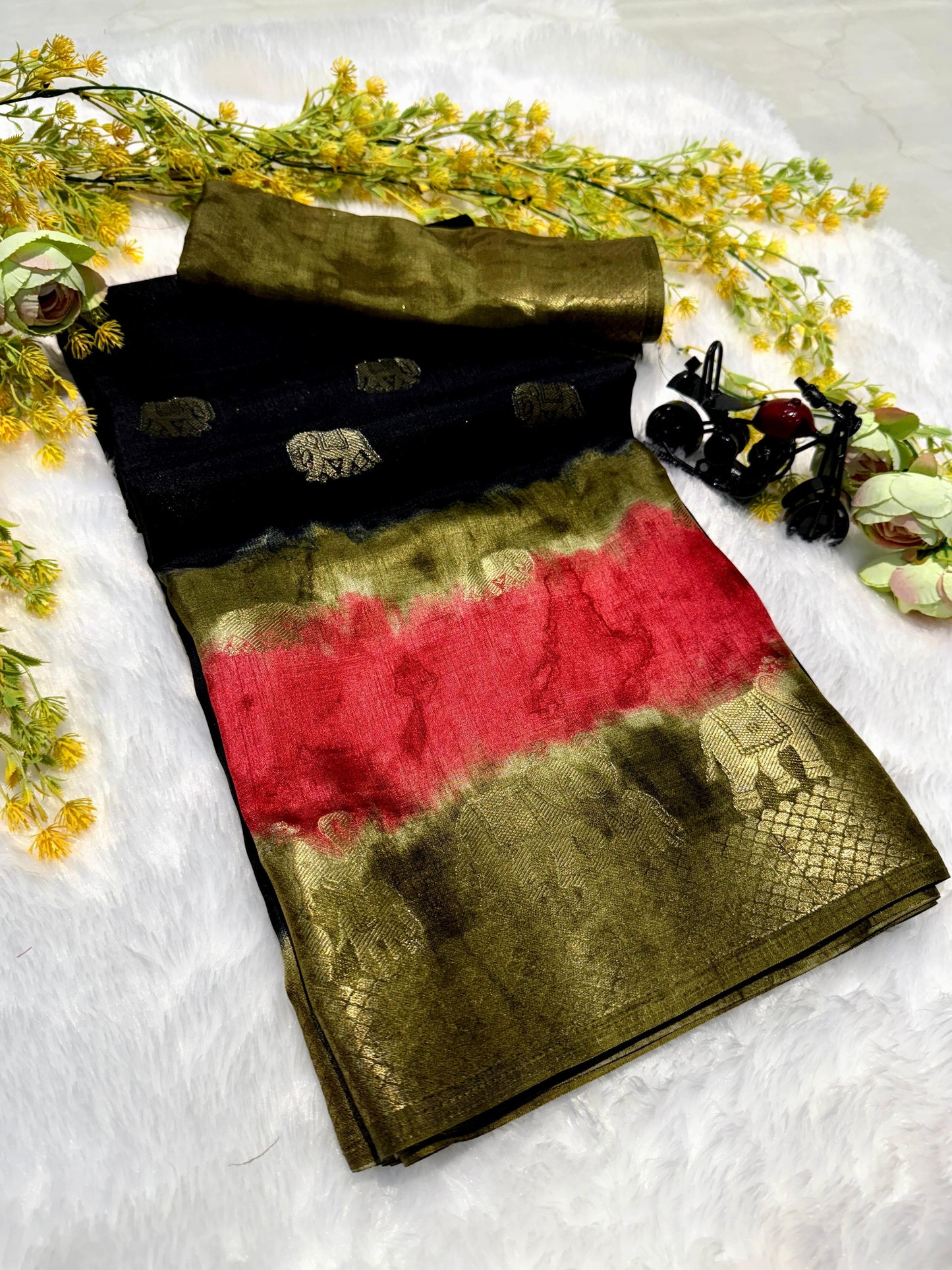 Kayatri New Pure Dola silk with jequrd boder same as originall boder Saree