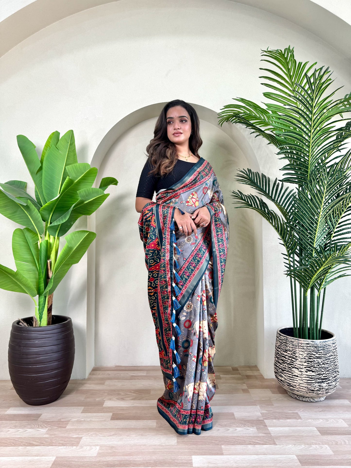 Kayatri New Dola Viscose sarees with Premium viscose zari patta border and beautiful digital print all over the saree