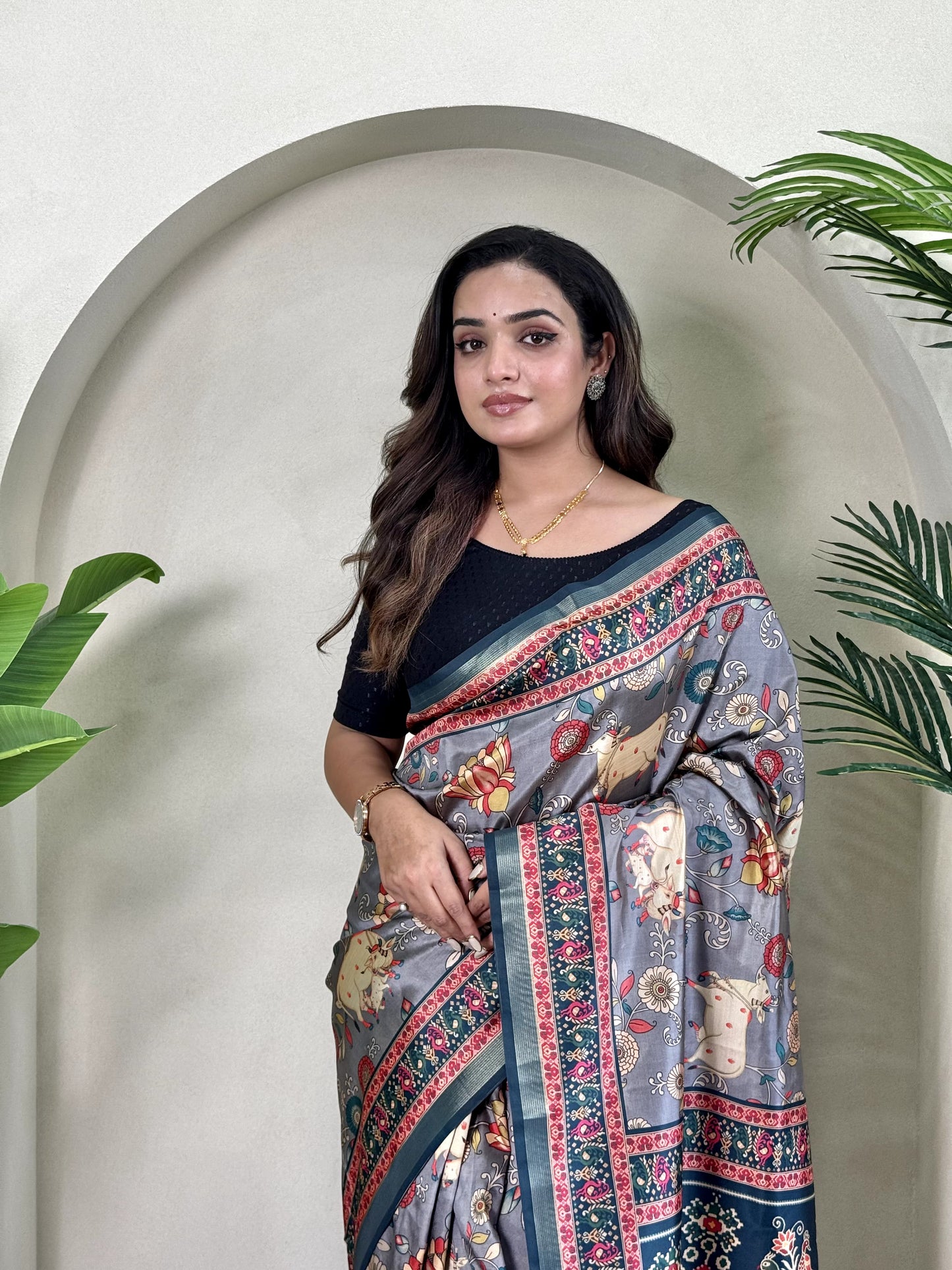 Kayatri New Dola Viscose sarees with Premium viscose zari patta border and beautiful digital print all over the saree